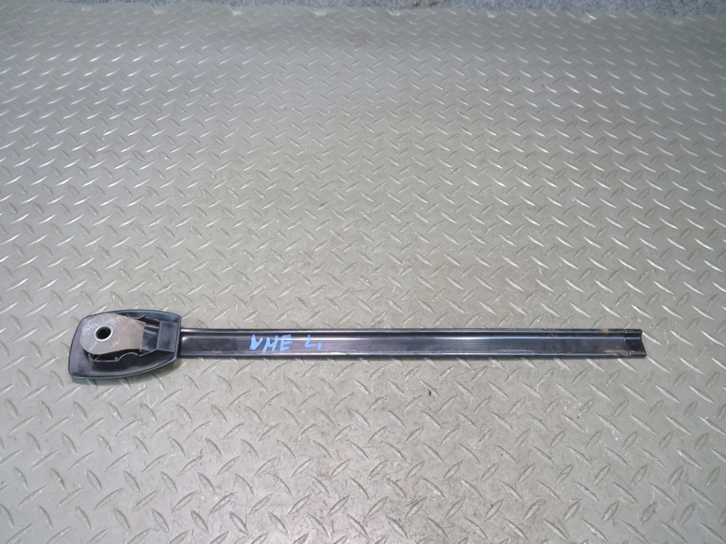 86-93 Mercedes W124 300E Set of 2 Front Left Seat Belt Guide Rail OEM