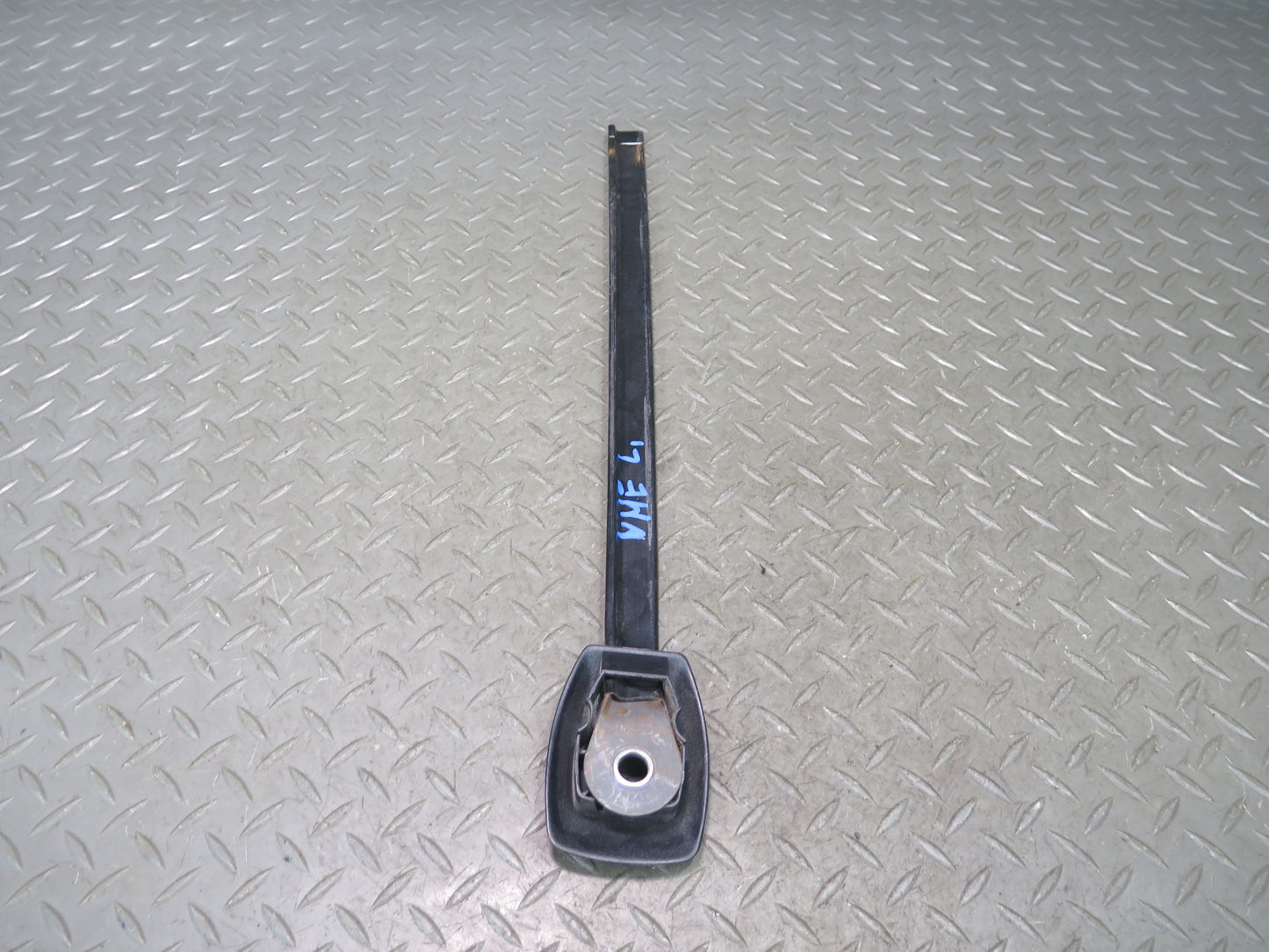 86-93 Mercedes W124 300E Set of 2 Front Left Seat Belt Guide Rail OEM