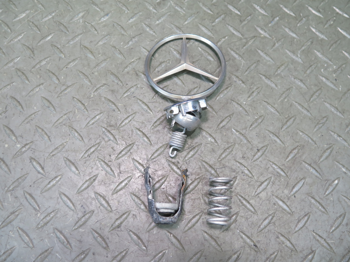 86-93 Mercedes W124 300E Front Hood Star Emblem  Logo Badge OEM