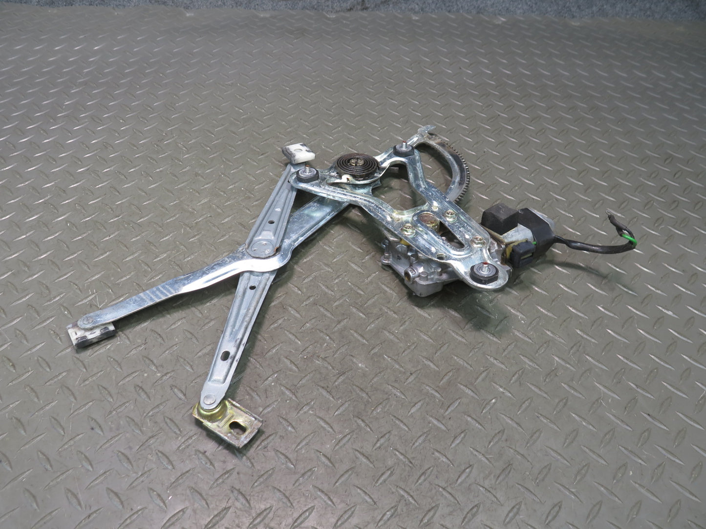 86-93 Mercedes W124 300E Front Left Door Window Regulator w Motor OEM