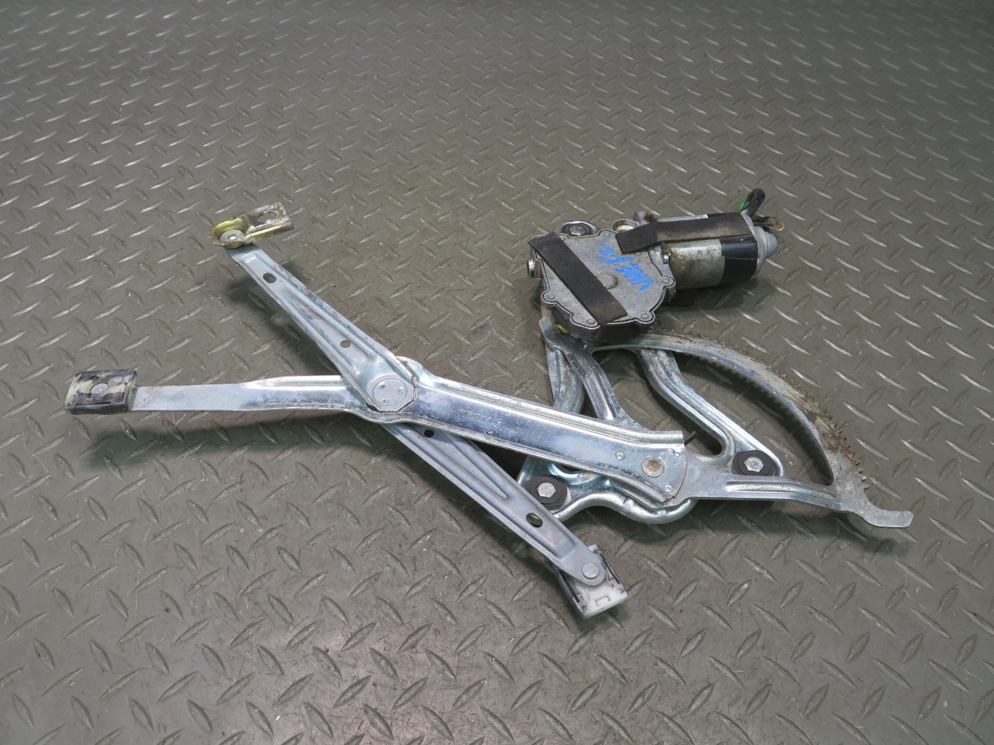 86-93 Mercedes W124 300E Front Left Door Window Regulator w Motor OEM