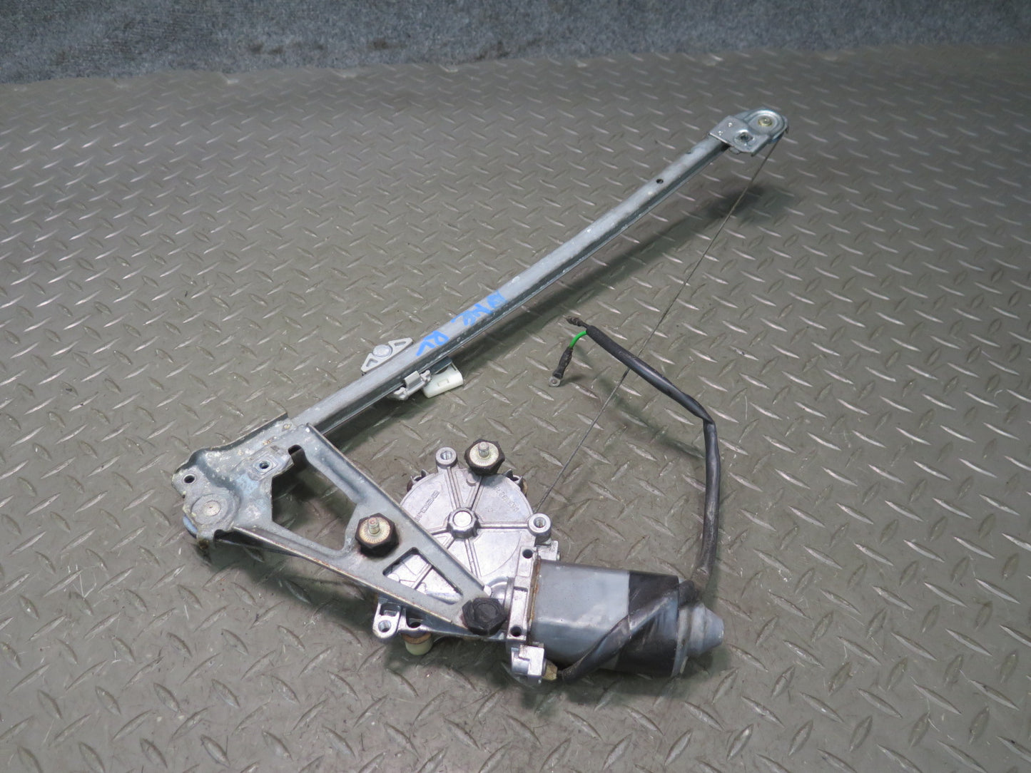 86-93 Mercedes W124 300E Rear Left Door Window Regulator w Motor OEM