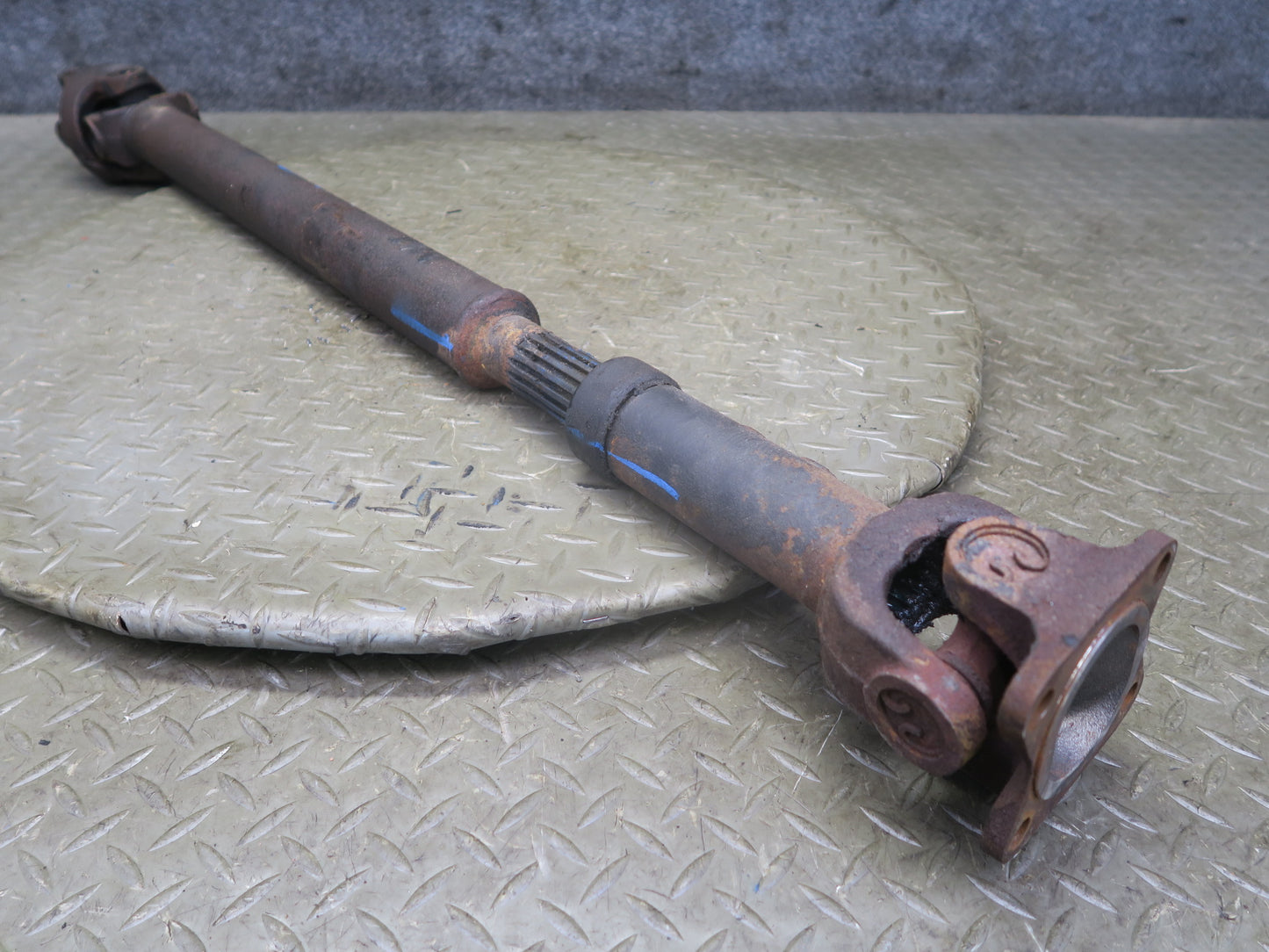 2007 Jeep Wrangler JK Rubicon 4WD MT 2DR DANA44 Front Driveshaft Drive Shaft OEM