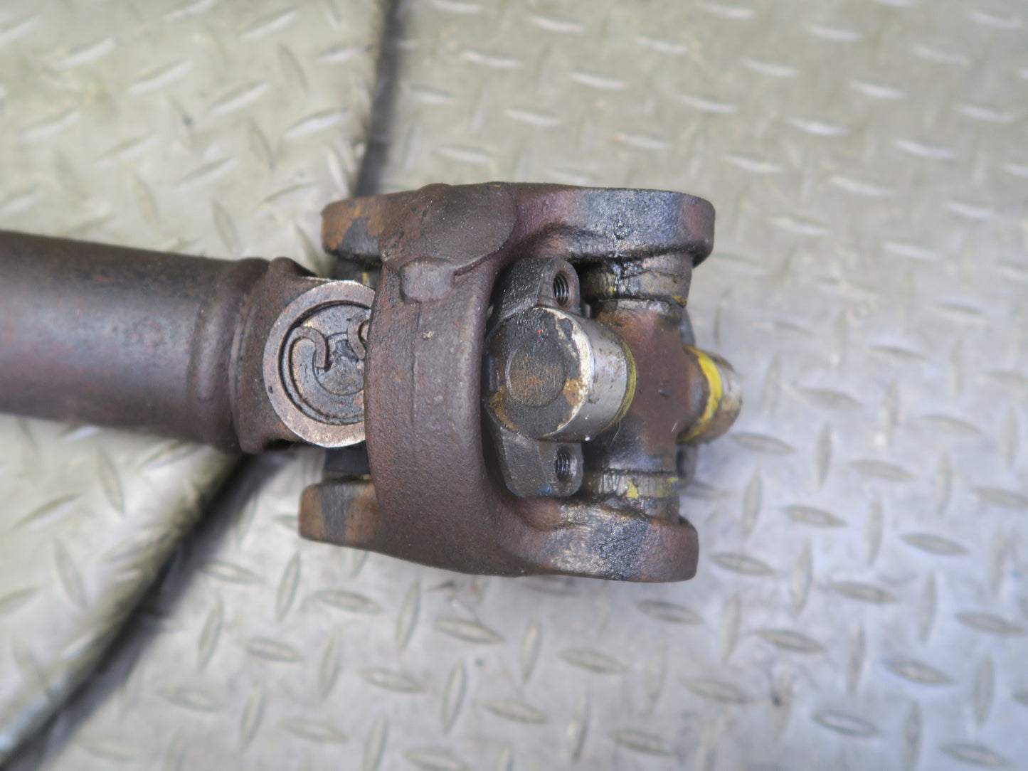 2007 Jeep Wrangler JK Rubicon 4WD MT 2DR DANA44 Front Driveshaft Drive Shaft OEM