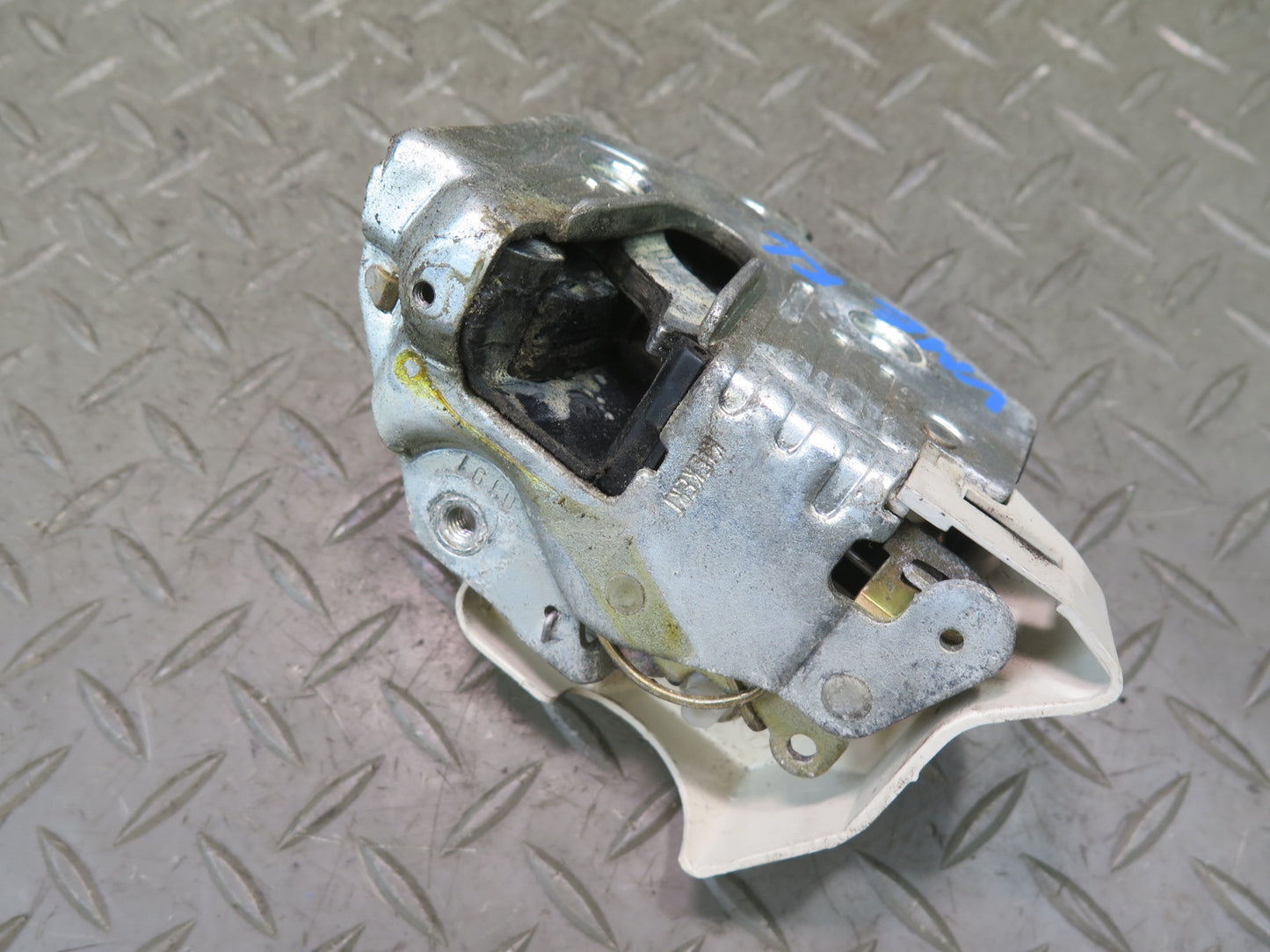 86-93 Mercedes W124 300E Rear Left Door Lock Latch OEM
