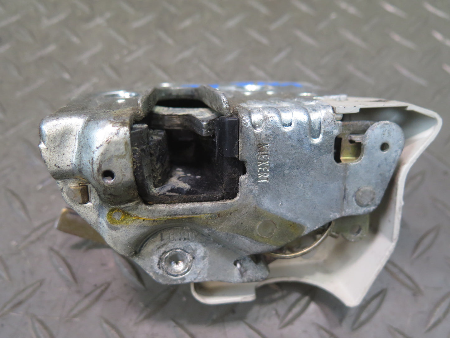 86-93 Mercedes W124 300E Rear Left Door Lock Latch OEM