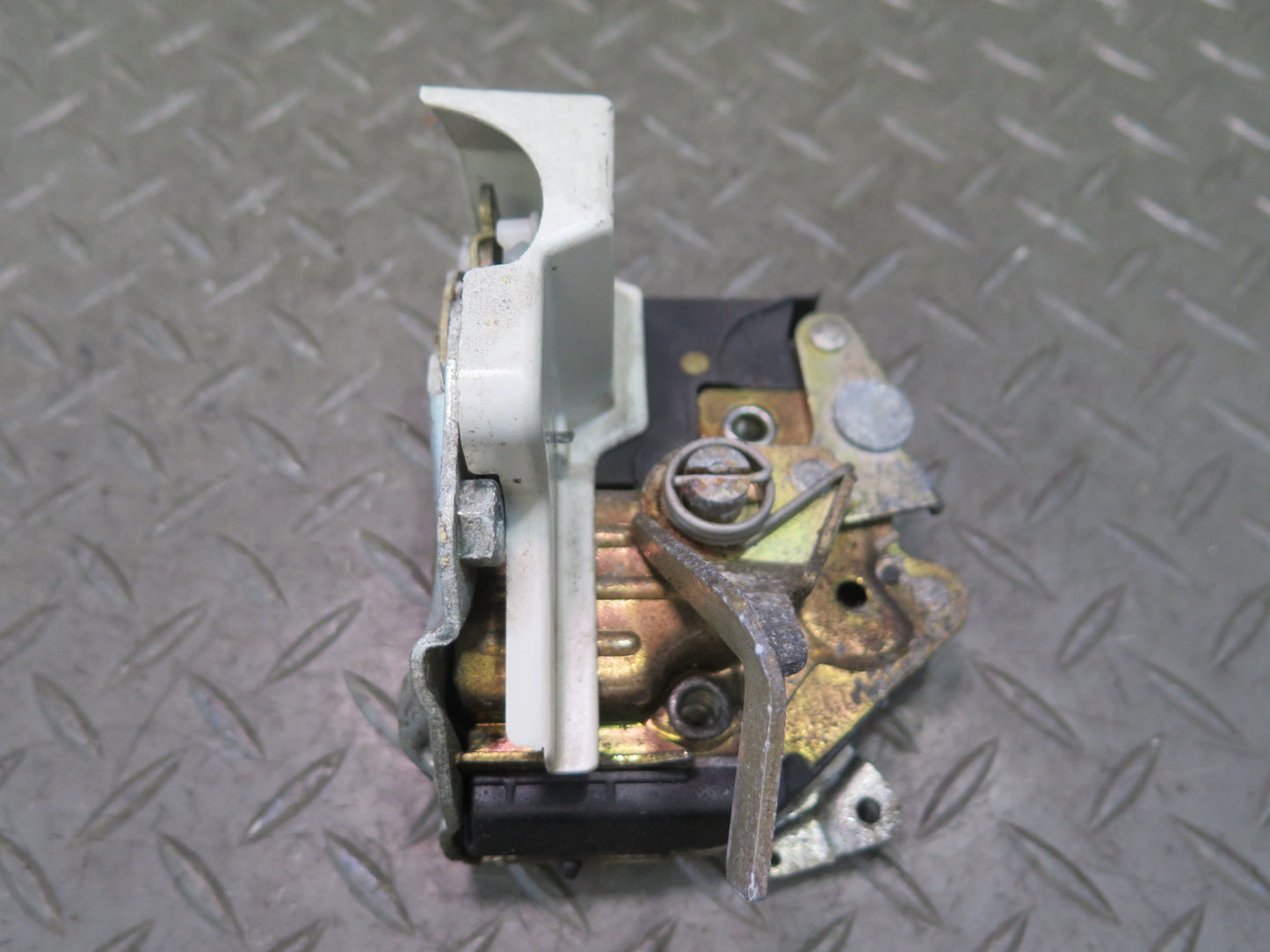 86-93 Mercedes W124 300E Rear Left Door Lock Latch OEM
