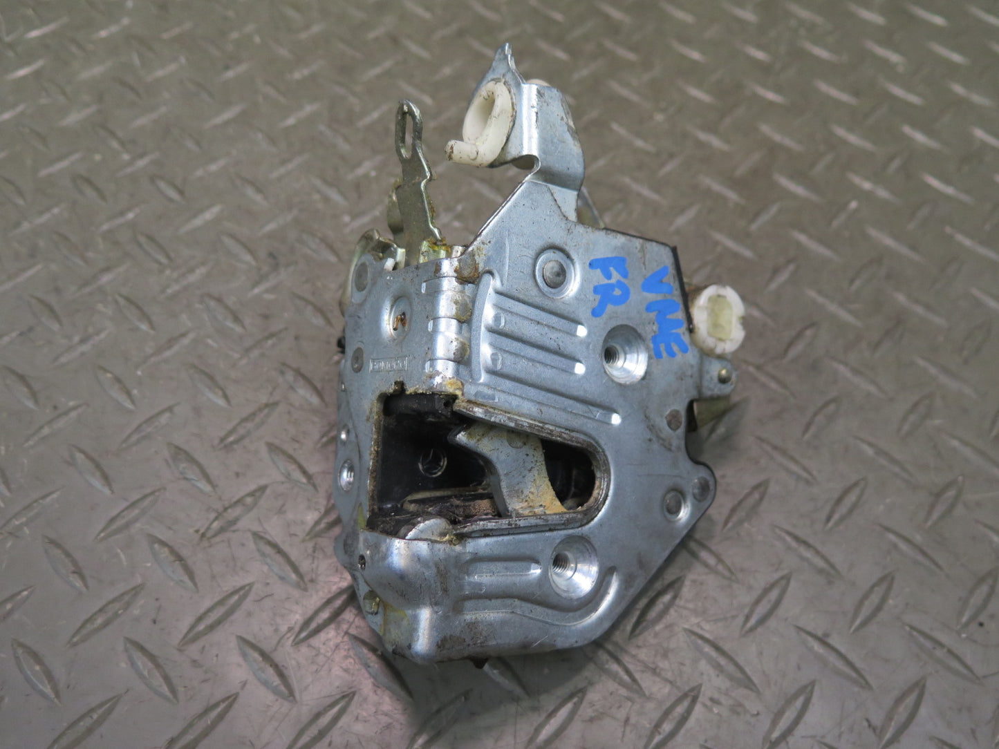 86-93 Mercedes W124 300E Front Right Door Lock Latch OEM