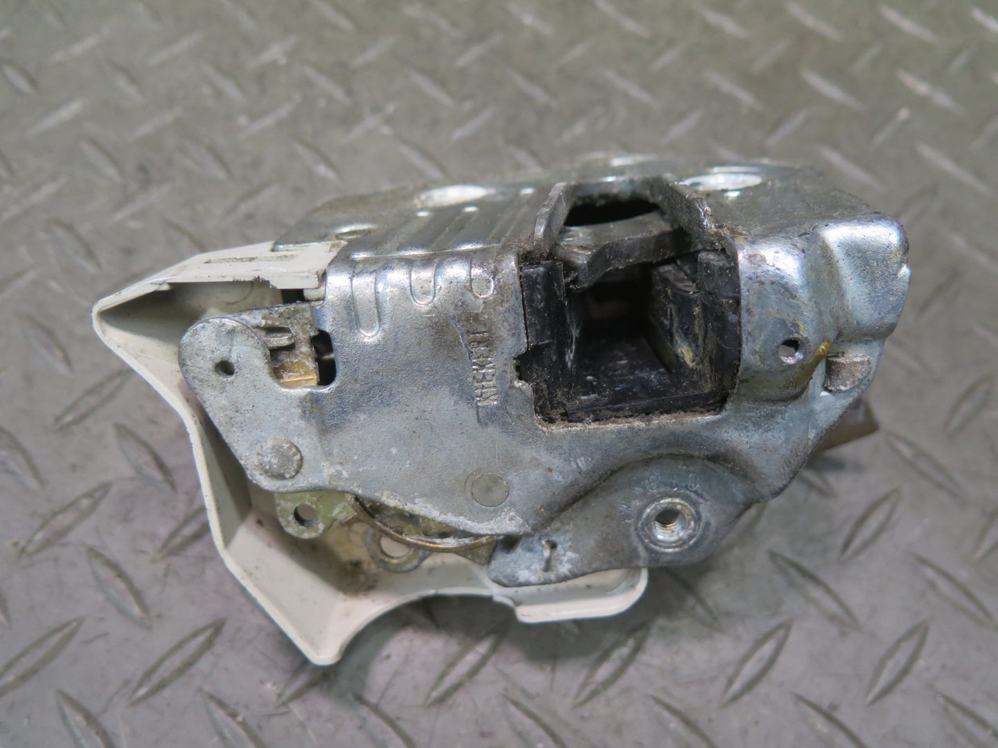 86-93 Mercedes W124 300E Rear Right Door Lock Latch OEM