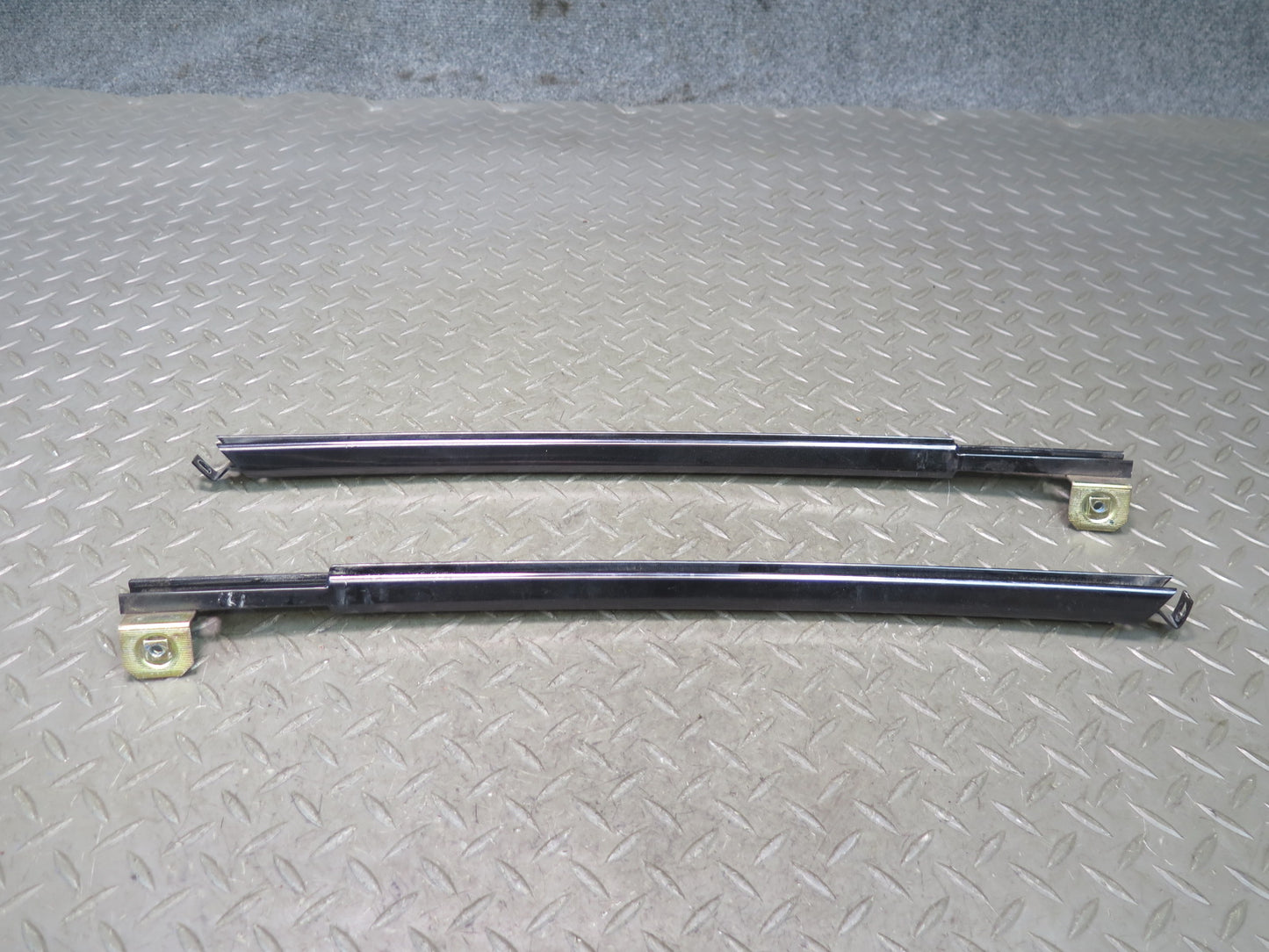 86-93 Mercedes W124 300E Set of 2 Rear Left & Right Door Window Guide Rail OEM