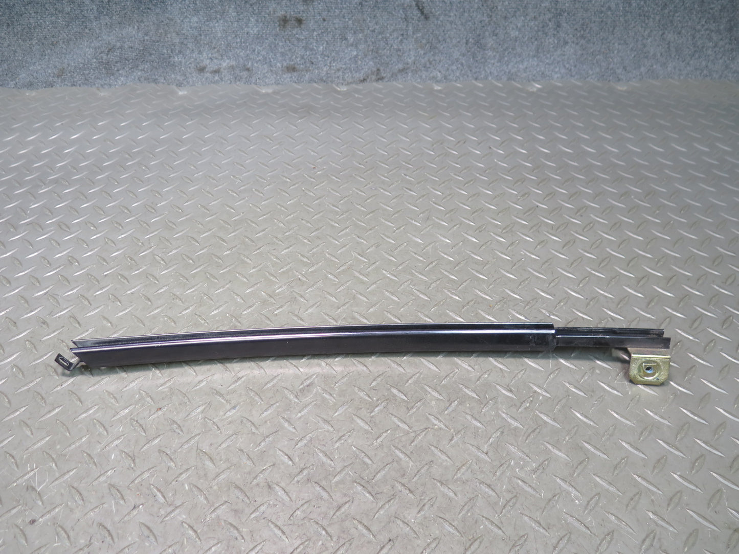 86-93 Mercedes W124 300E Set of 2 Rear Left & Right Door Window Guide Rail OEM