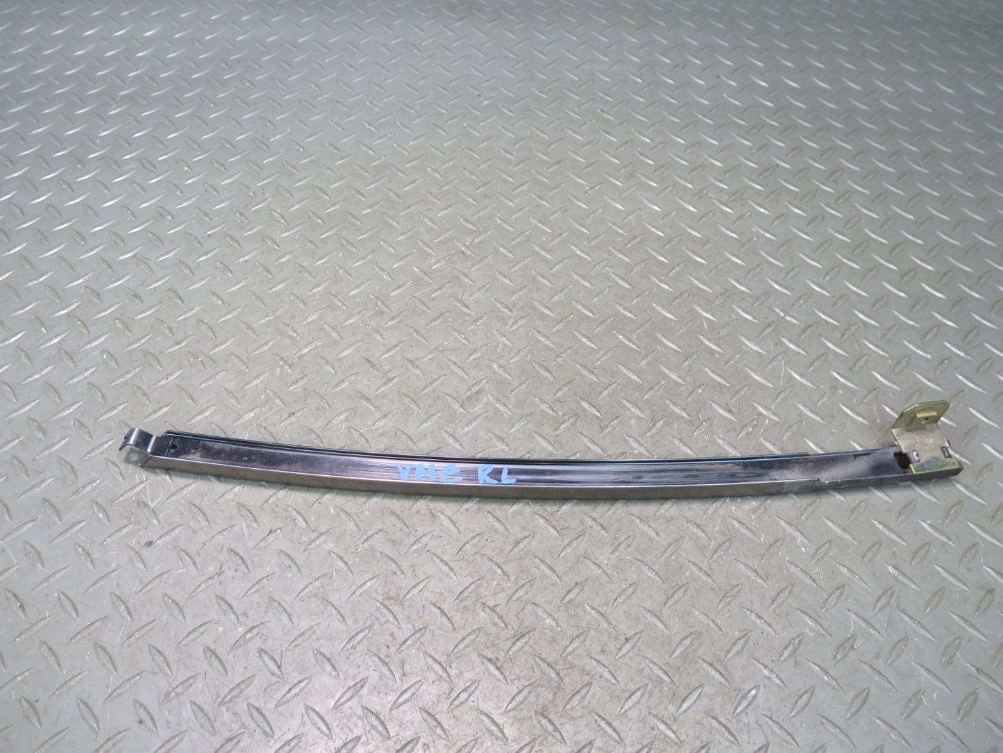 86-93 Mercedes W124 300E Set of 2 Rear Left & Right Door Window Guide Rail OEM