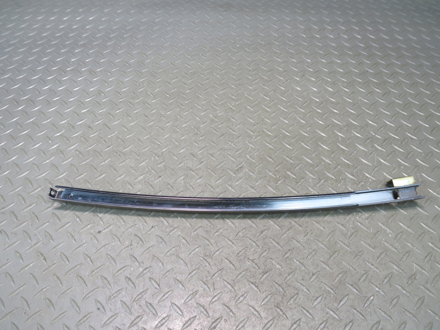 86-93 Mercedes W124 300E Set of 2 Rear Left & Right Door Window Guide Rail OEM