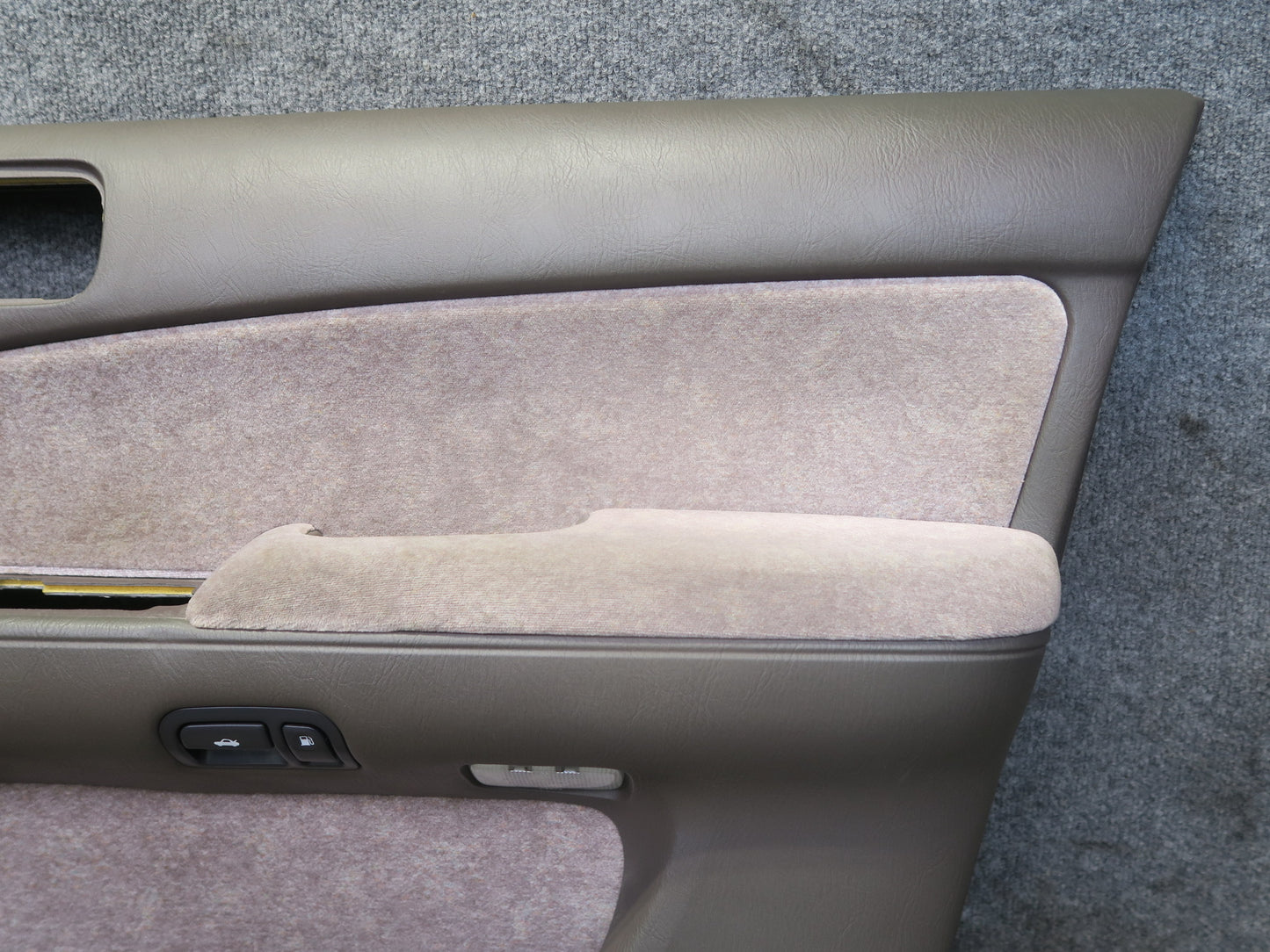 95-97 Nissan Gloria Y33 VIP Front Left & Right Door Trim Cover Panel Set OEM