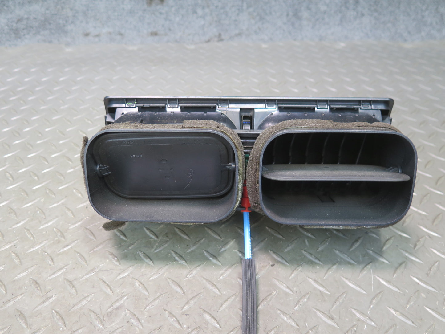 00-06 BMW E53 X5 Set of 3 Front Left Center Right A/C Air Vent Grille OEM