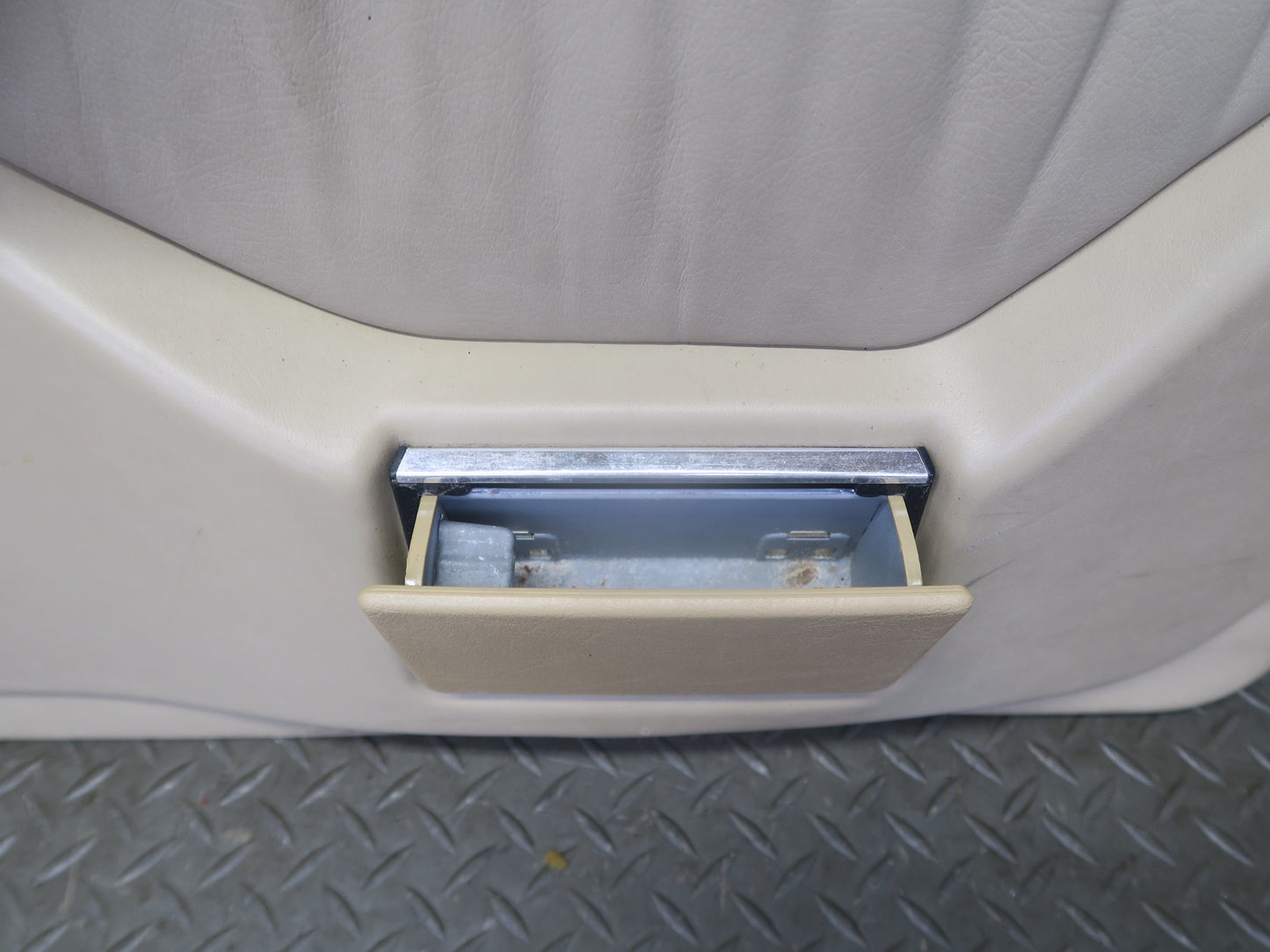 90-93 Mercedes W124 300E Set of 2 Rear Door Interior Trim Cover Panel OEM