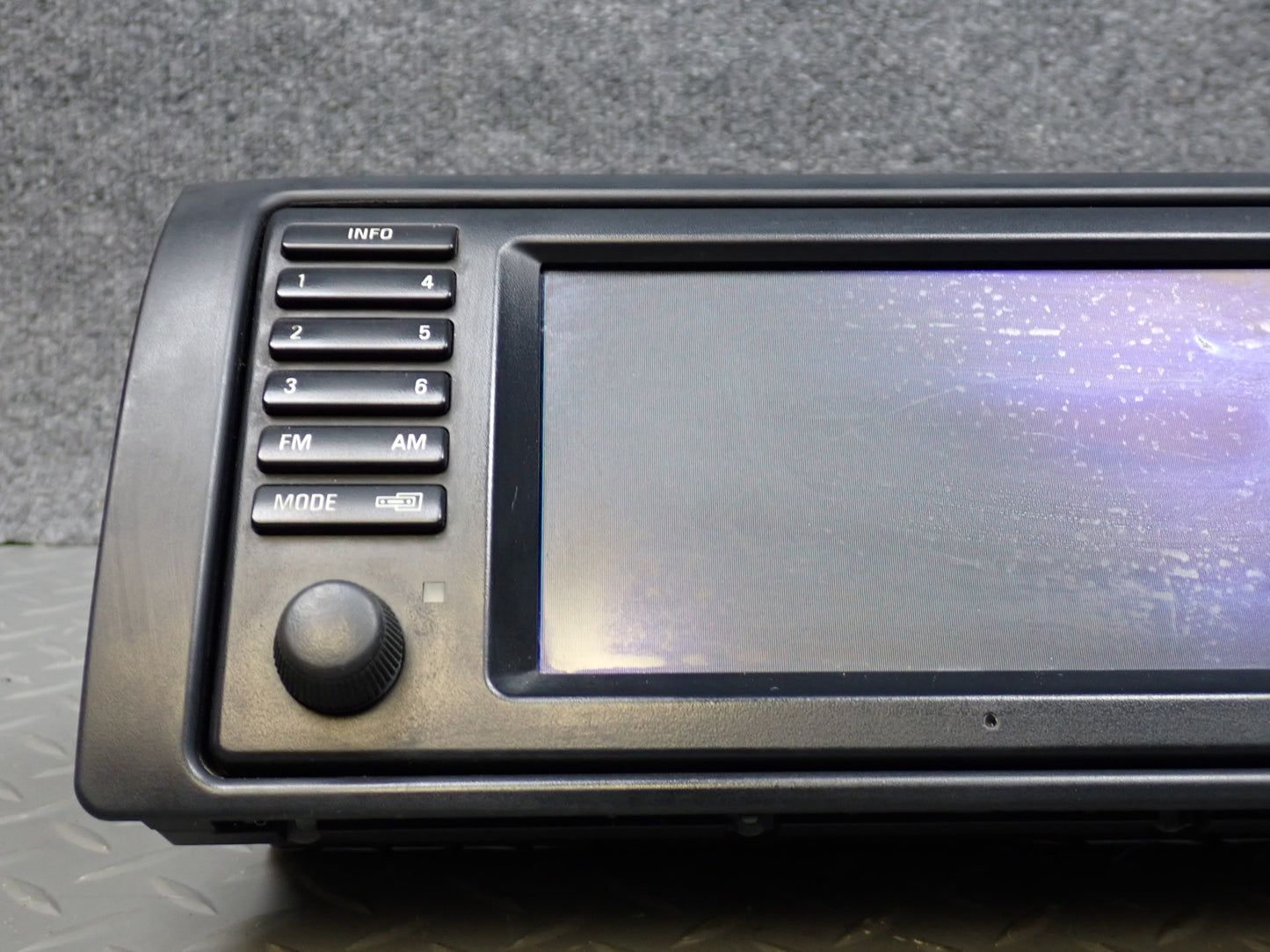 00-06 BMW E53 X5 Dash Navigation Information Screen Display 6980246 OEM Damaged