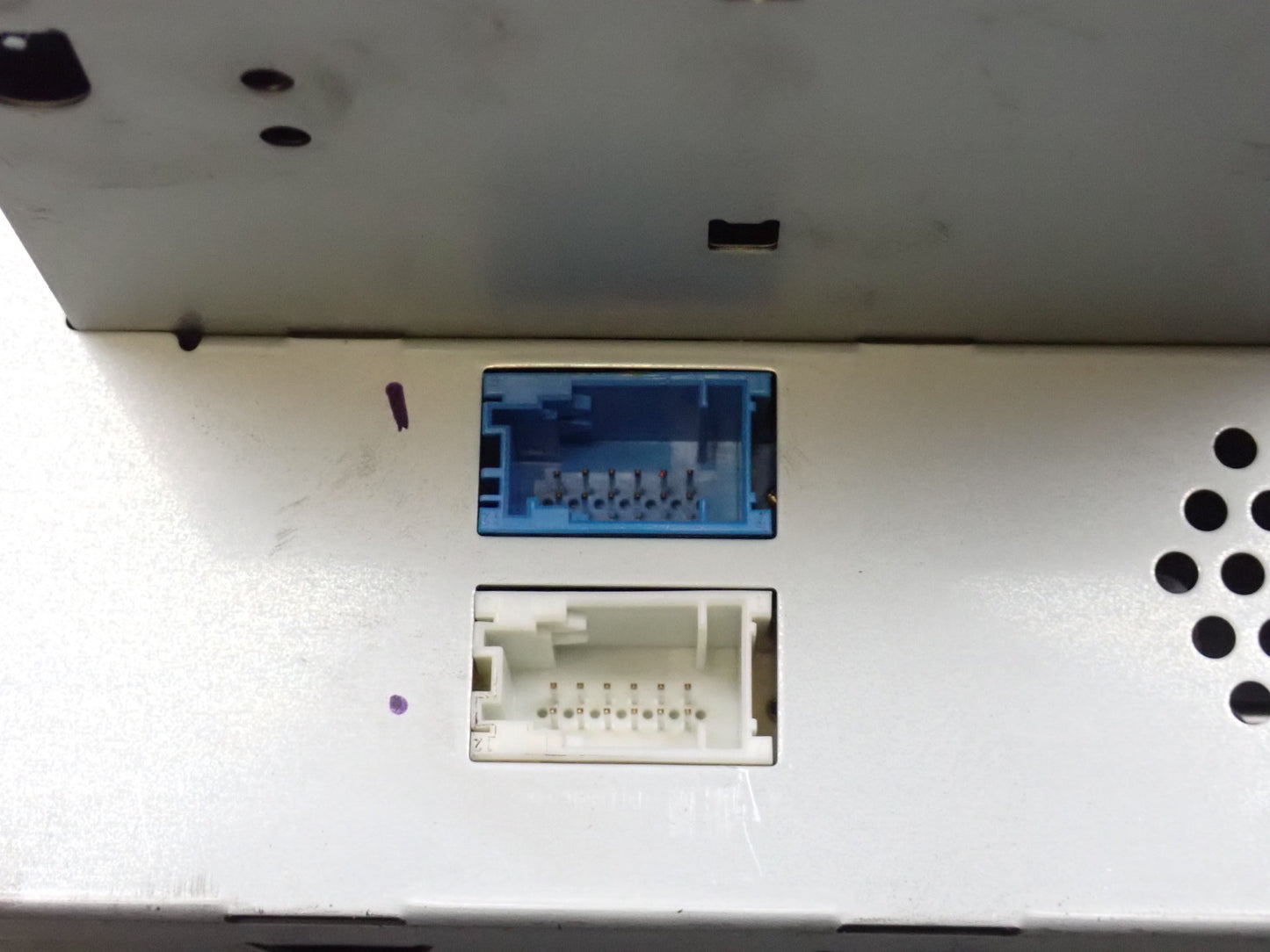 00-06 BMW E53 X5 Dash Navigation Information Screen Display 6980246 OEM Damaged