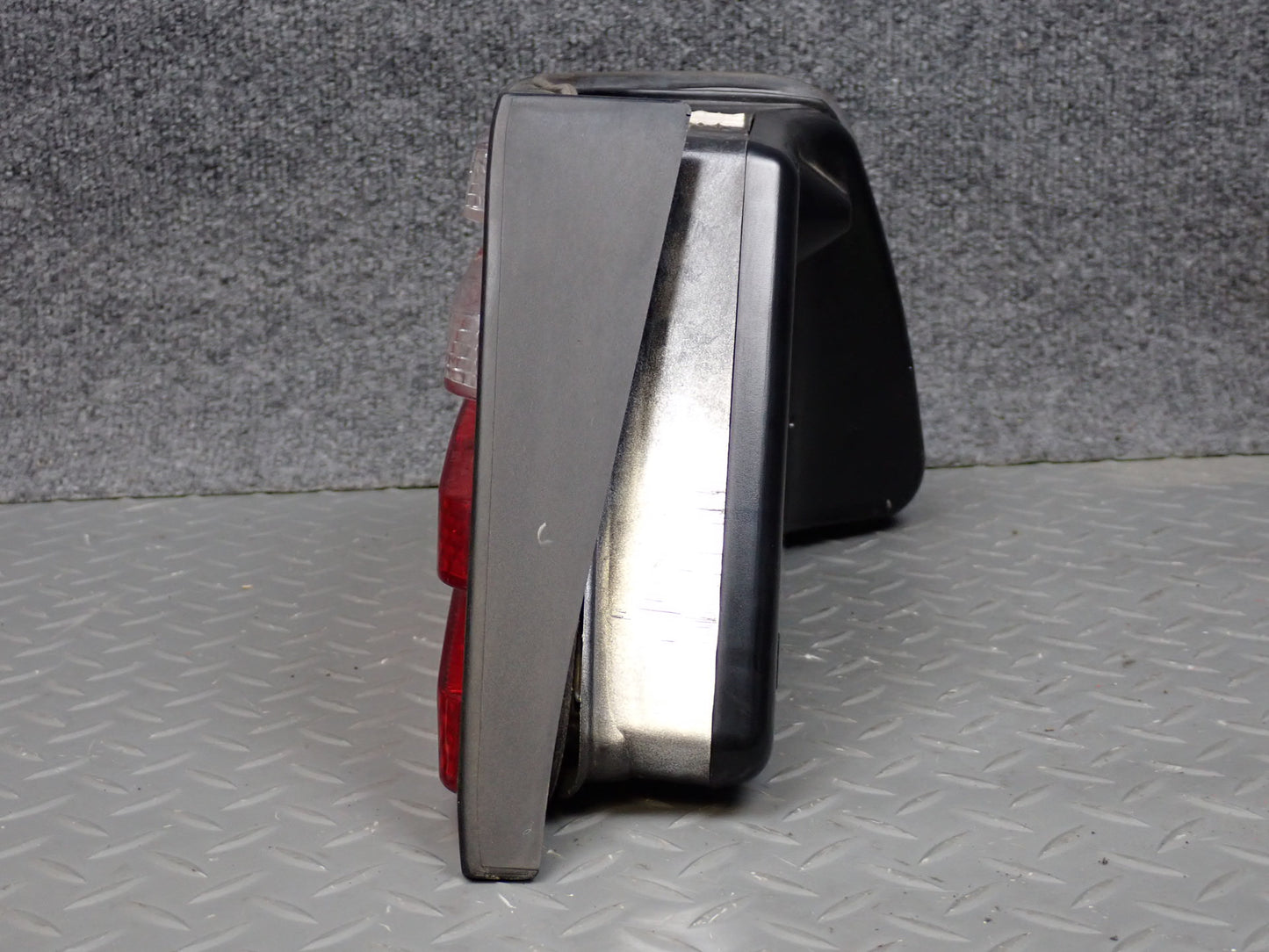 86-93 Mercedes W124 300E Rear Left Tail Light Lamp OEM