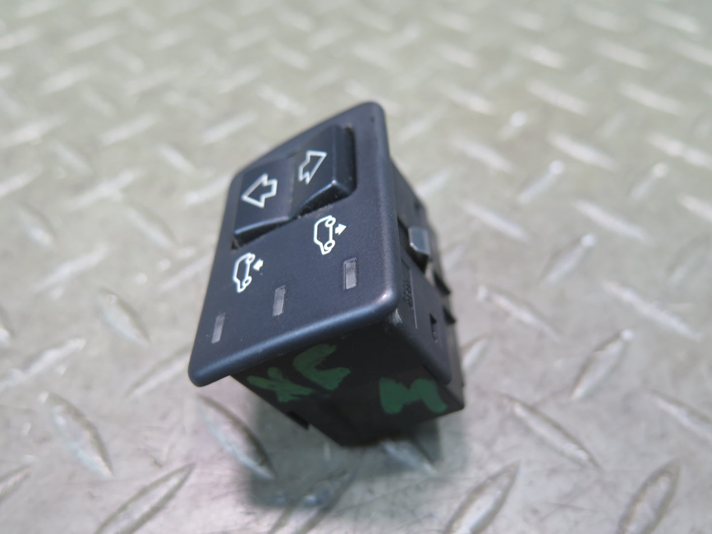 00-06 BMW E53 X5 Air Suspension Self Leveling Level Control Switch 8382382 OEM