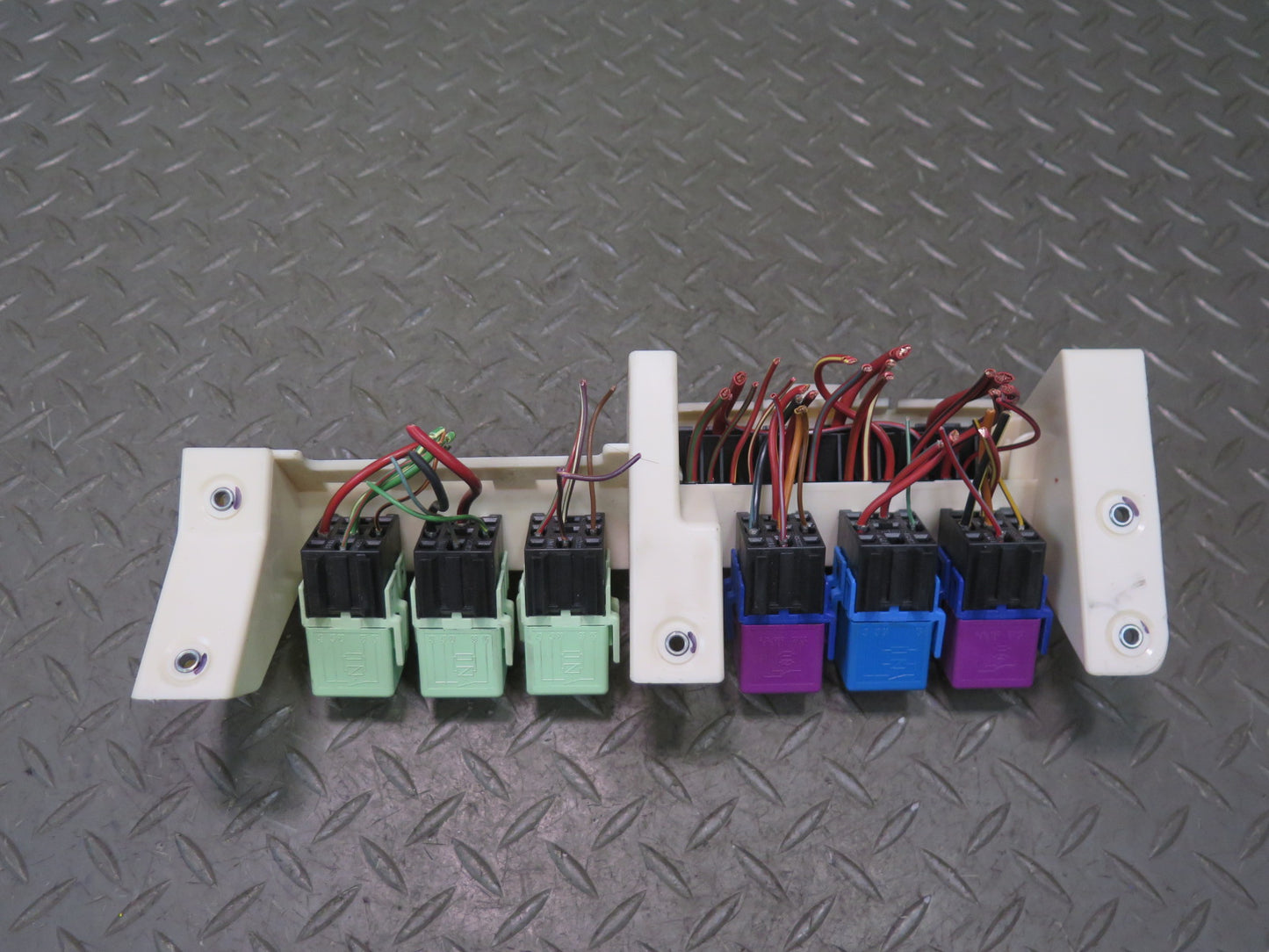 00-06 BMW E53 X5 Power Distribution Cabin Fuse Relay Box OEM