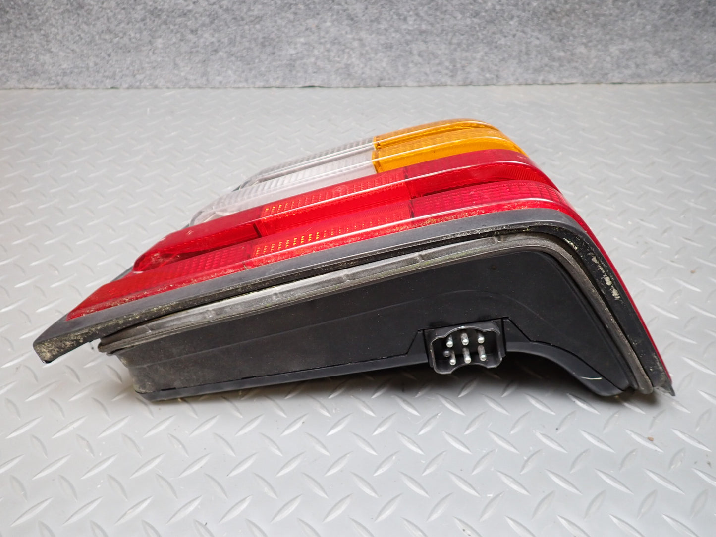 86-93 Mercedes W124 300E Rear Right Tail Light Lamp 1248200664 OEM