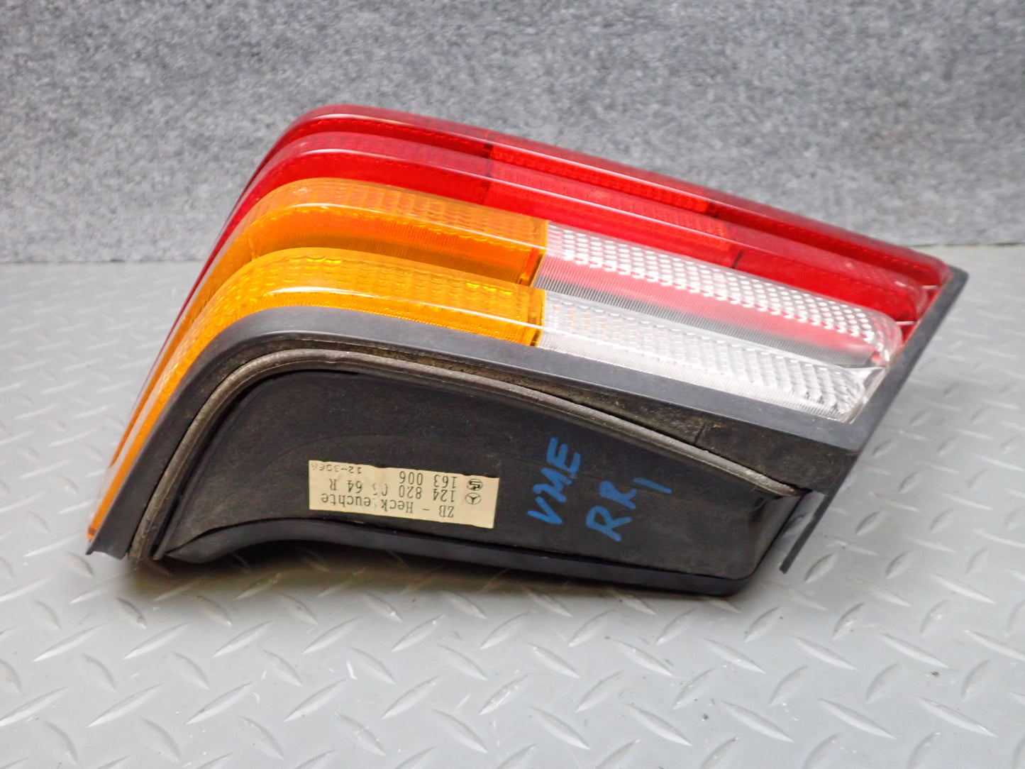 86-93 Mercedes W124 300E Rear Right Tail Light Lamp 1248200664 OEM