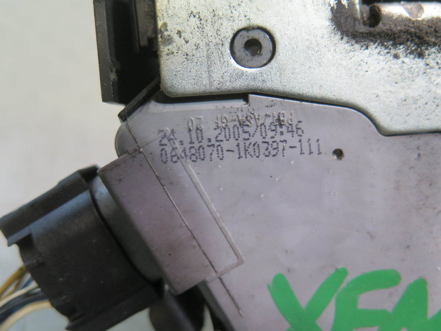 00-06 BMW X5 E53 Front Left Door Lock Latch Actuator OEM