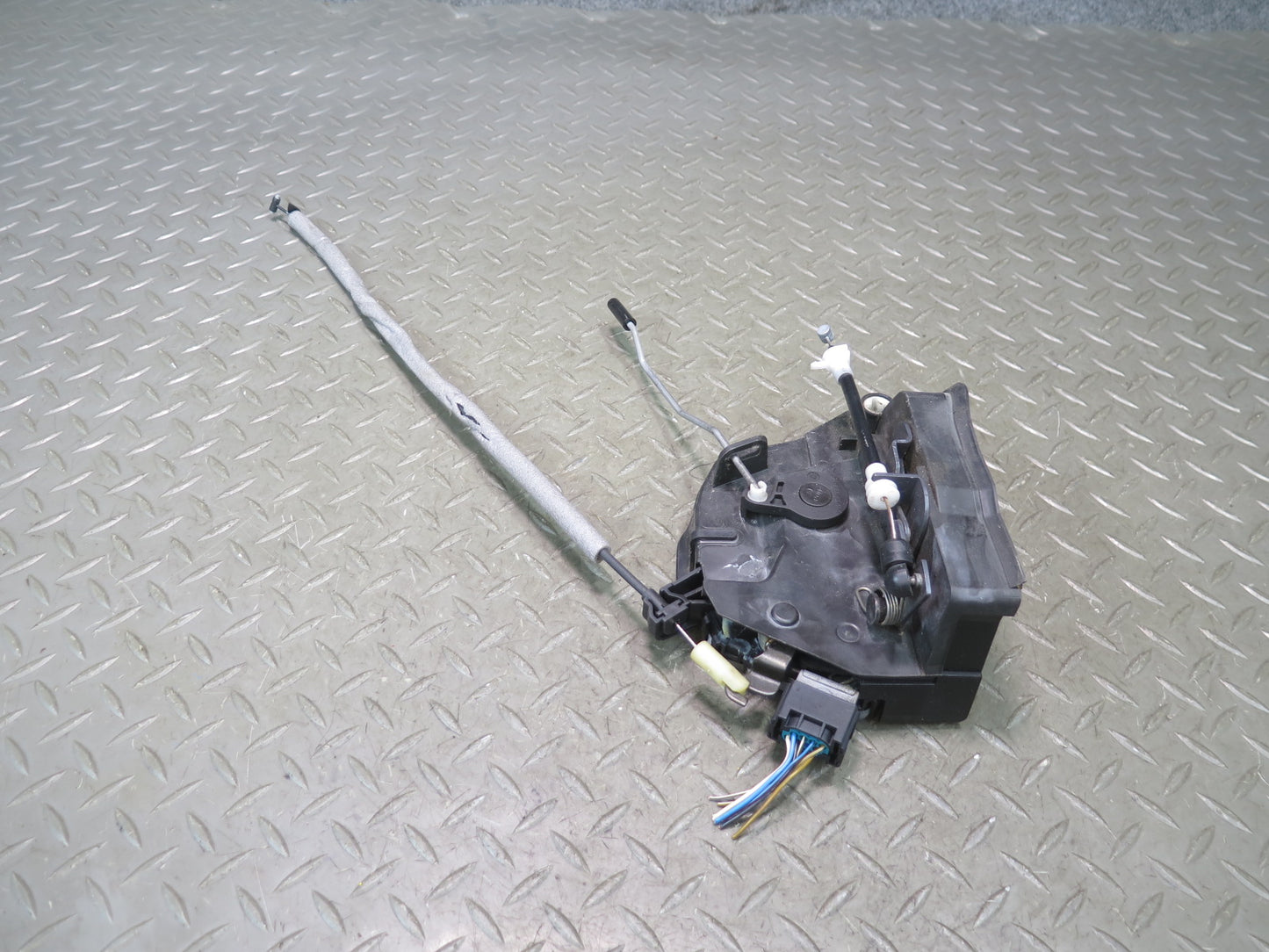 00-06 BMW X5 E53 Front Left Door Lock Latch Actuator OEM