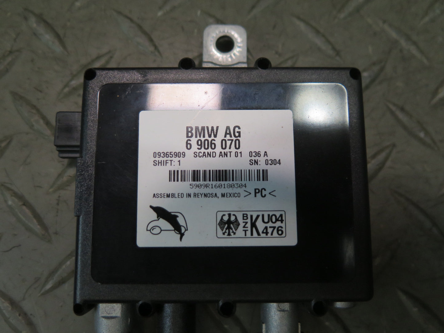 00-06 BMW E53 X5 Antenna Amplifier Trap Circuit Module 6906070 OEM