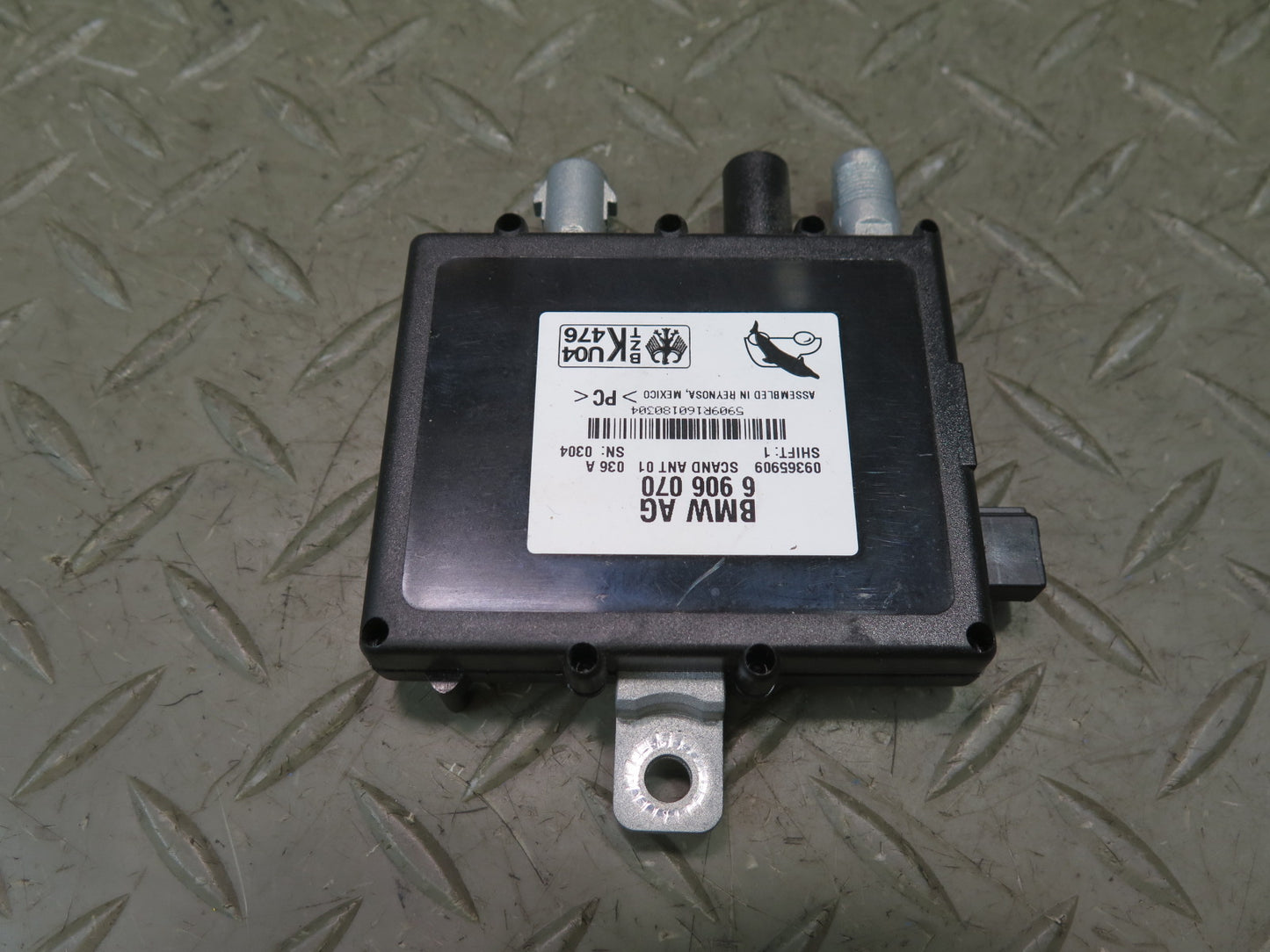 00-06 BMW E53 X5 Antenna Amplifier Trap Circuit Module 6906070 OEM