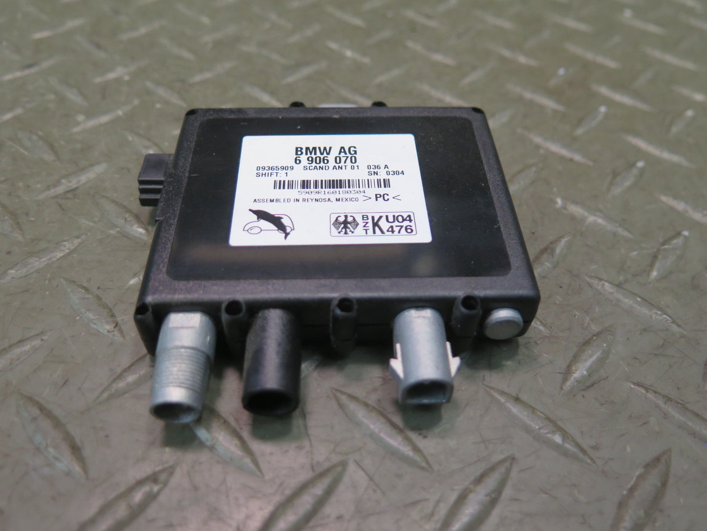 00-06 BMW E53 X5 Antenna Amplifier Trap Circuit Module 6906070 OEM