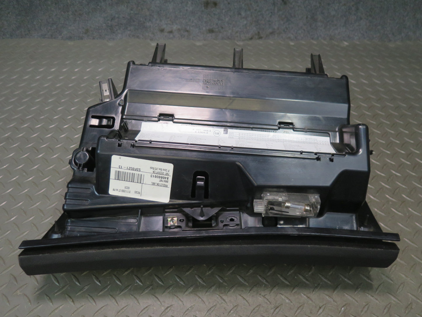 00-06 BMW E53 X5 Dash Glove Box Compartment Storage 8408845 OEM
