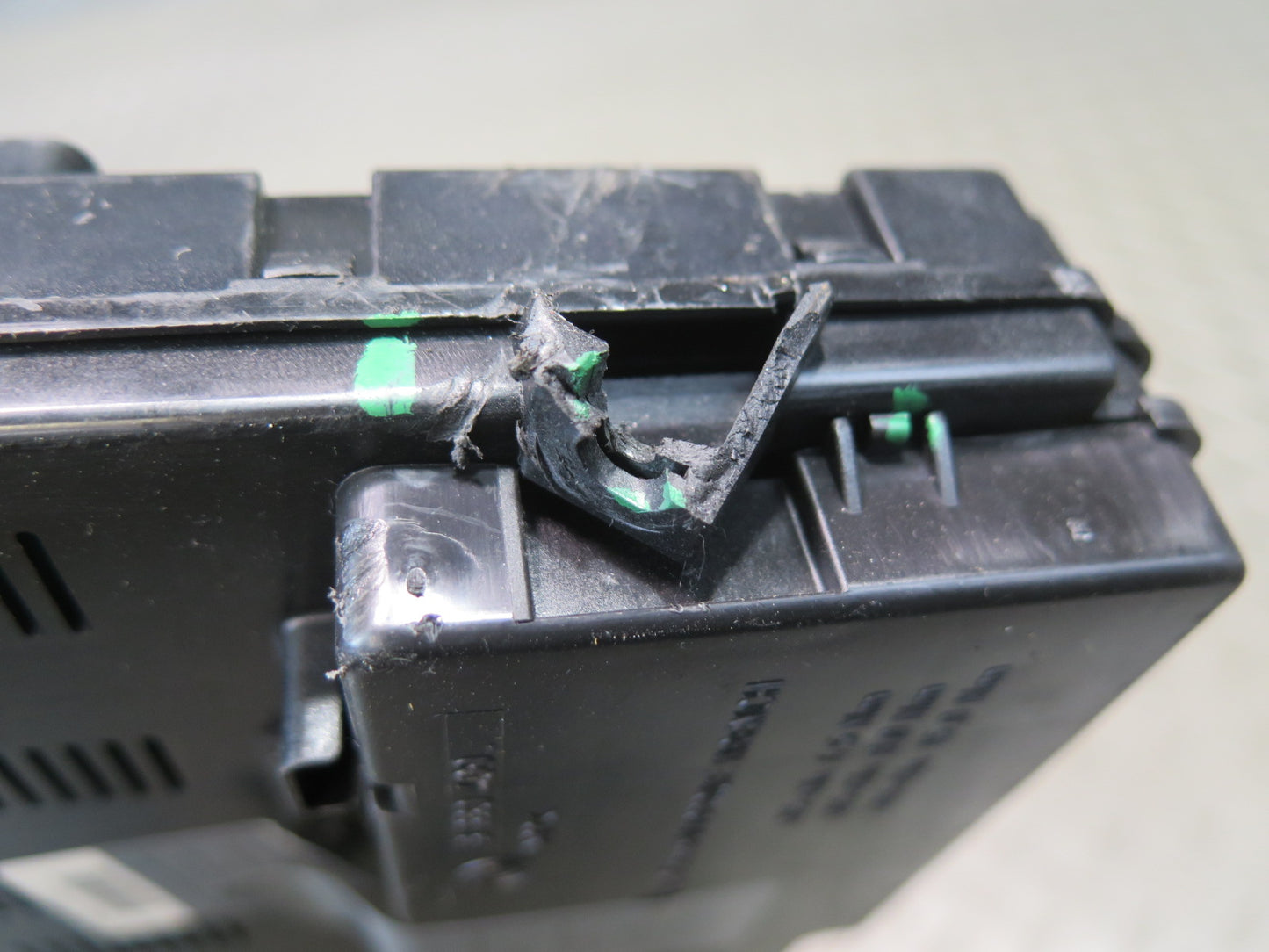 04-06 BMW E53 X5 Fuse Relay Box Module 8380409 OEM