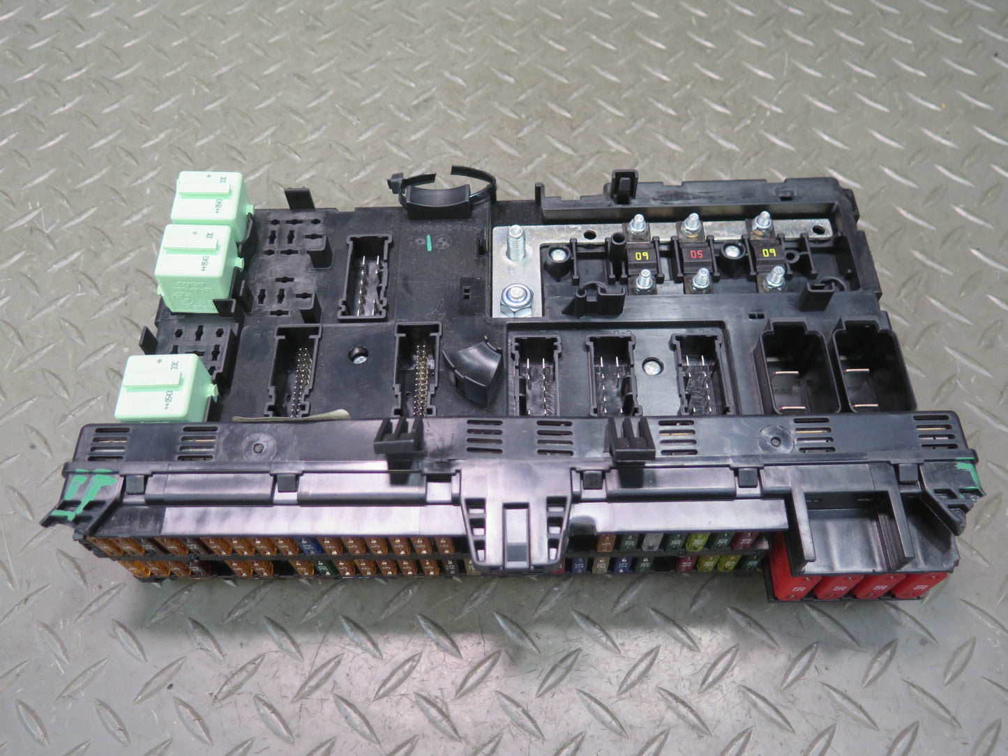 04-06 BMW E53 X5 Fuse Relay Box Module 8380409 OEM