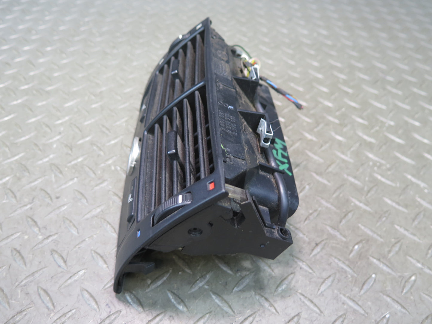 00-06 BMW E53 X5 Rear Center Console Air Vent Grille Heated Seat Switch OEM