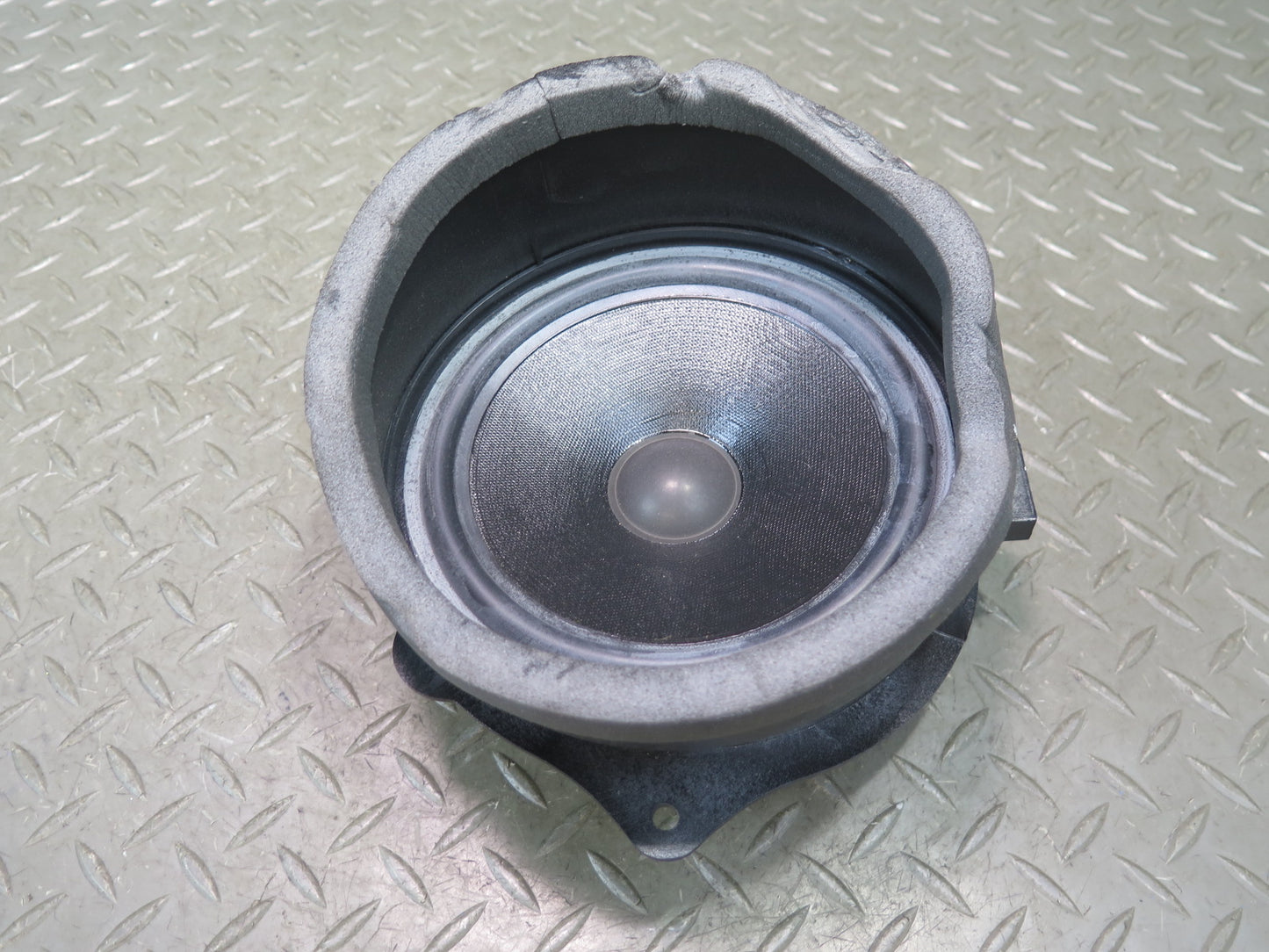 00-06 BMW X5 E53 Set of 2 Front Left & Right Top-hifi Mid-range Loudspeaker OEM