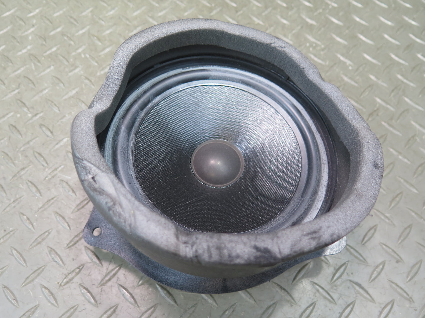00-06 BMW X5 E53 Set of 2 Front Left & Right Top-hifi Mid-range Loudspeaker OEM