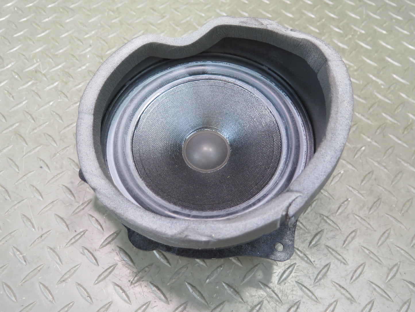 00-06 BMW X5 E53 Set of 2 Front Left & Right Top-hifi Mid-range Loudspeaker OEM
