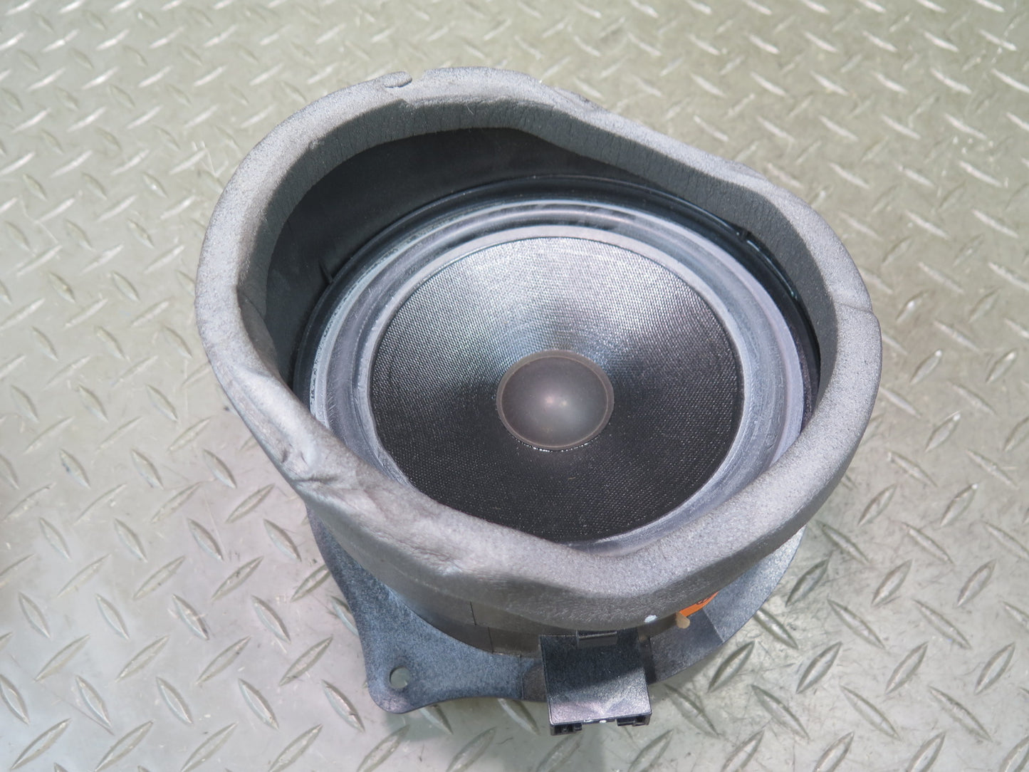 00-06 BMW X5 E53 Set of 2 Front Left & Right Top-hifi Mid-range Loudspeaker OEM