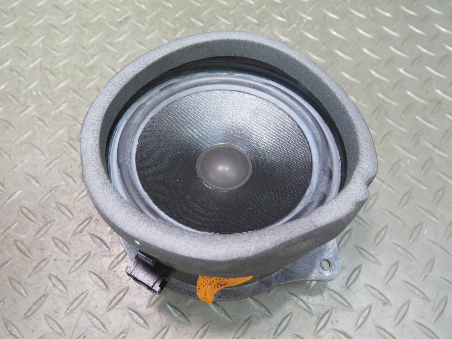 00-06 BMW X5 E53 Set of 2 Rear Left & Right Top-hifi Loudspeaker OEM
