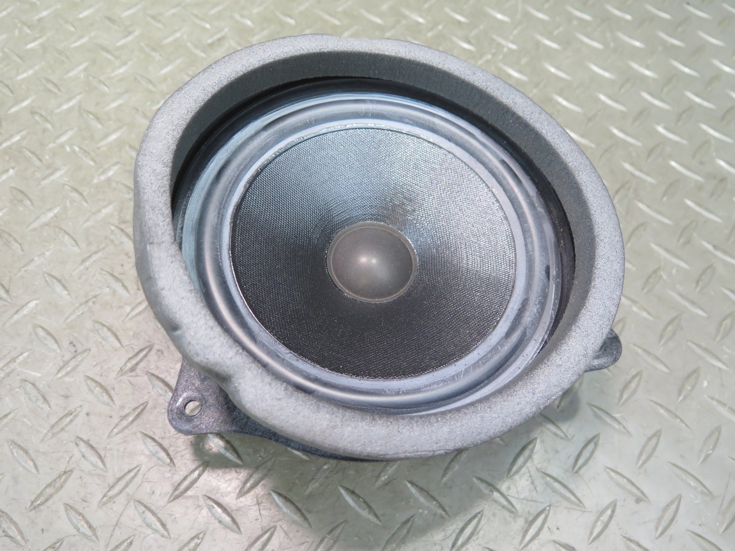 00-06 BMW X5 E53 Set of 2 Rear Left & Right Top-hifi Loudspeaker OEM