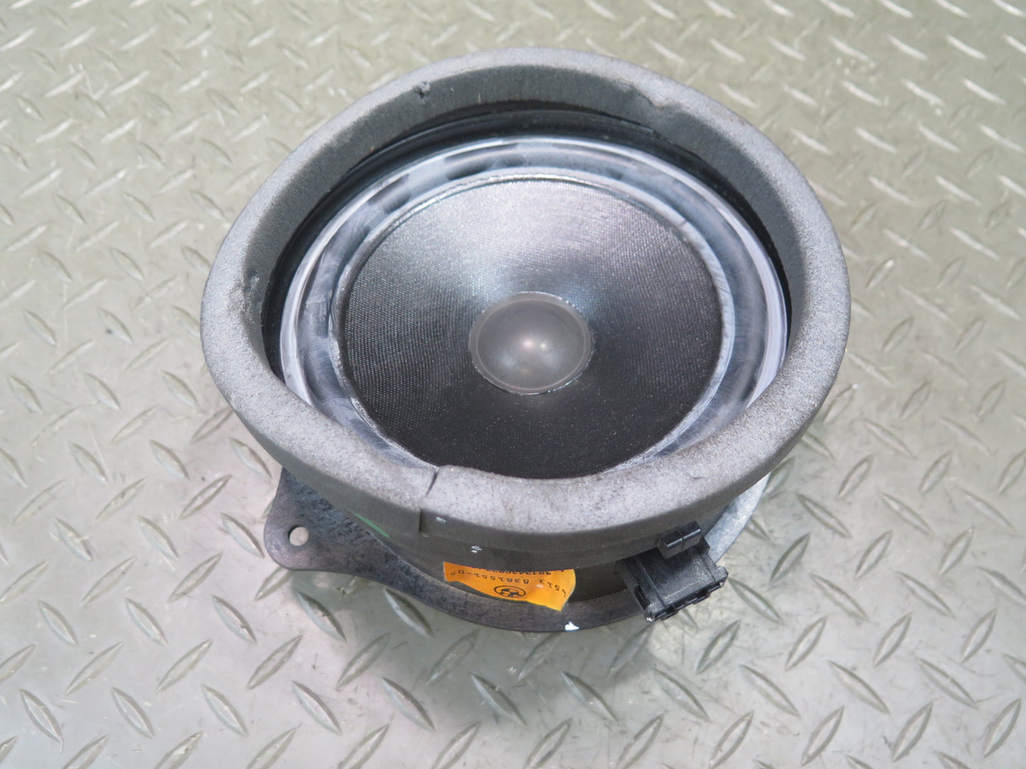 00-06 BMW X5 E53 Set of 2 Rear Left & Right Top-hifi Loudspeaker OEM