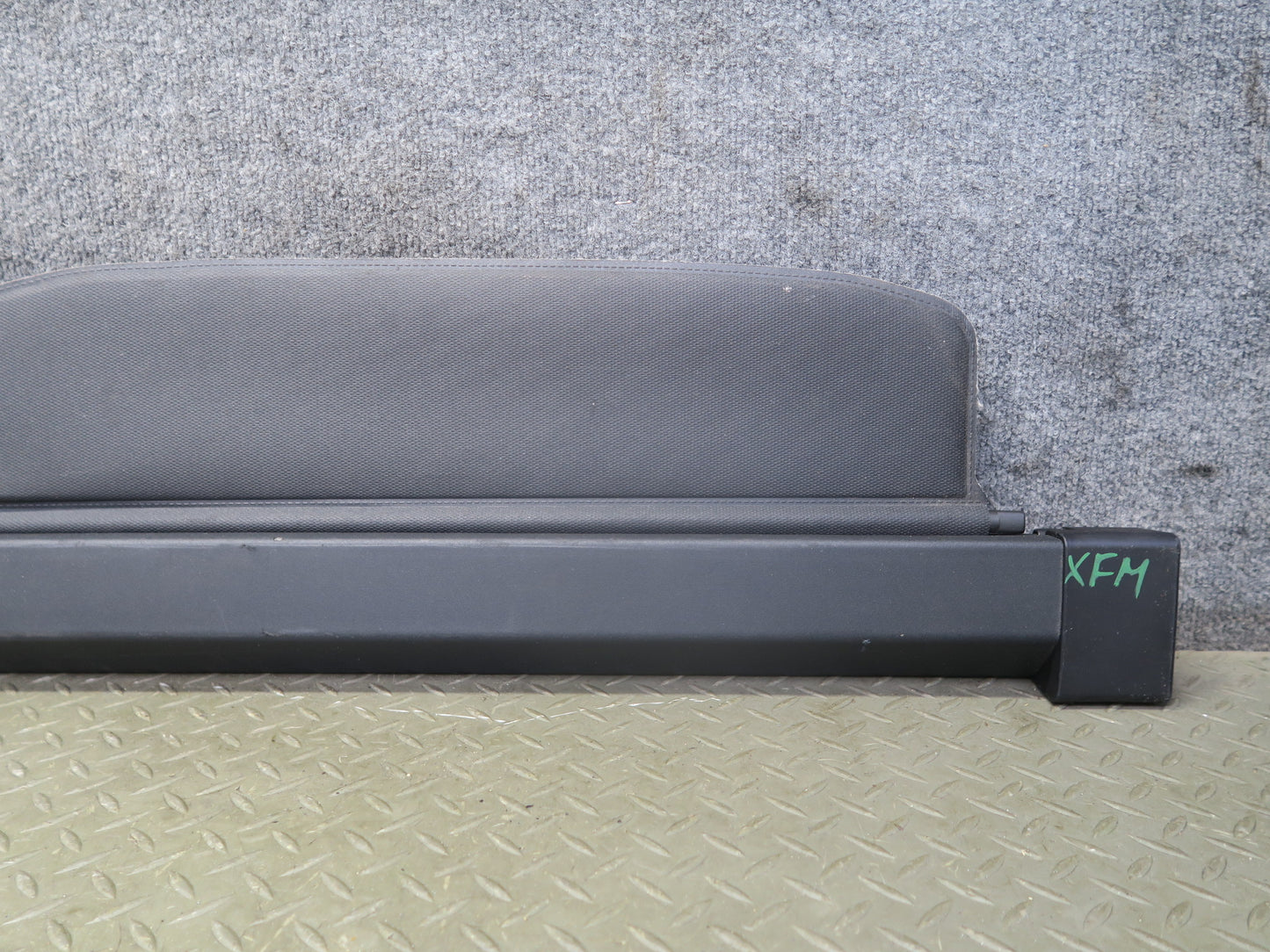 00-06 BMW E53 X5 Rear Trunk Cargo Luggage Roller Shade Compartment OEM