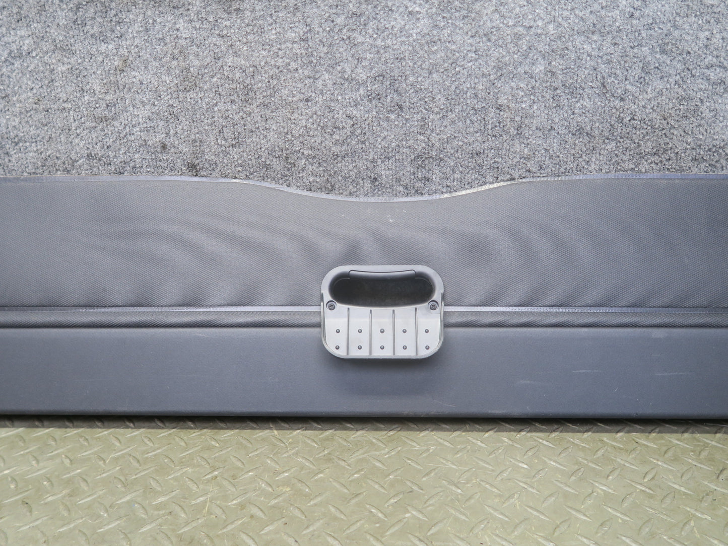 00-06 BMW E53 X5 Rear Trunk Cargo Luggage Roller Shade Compartment OEM