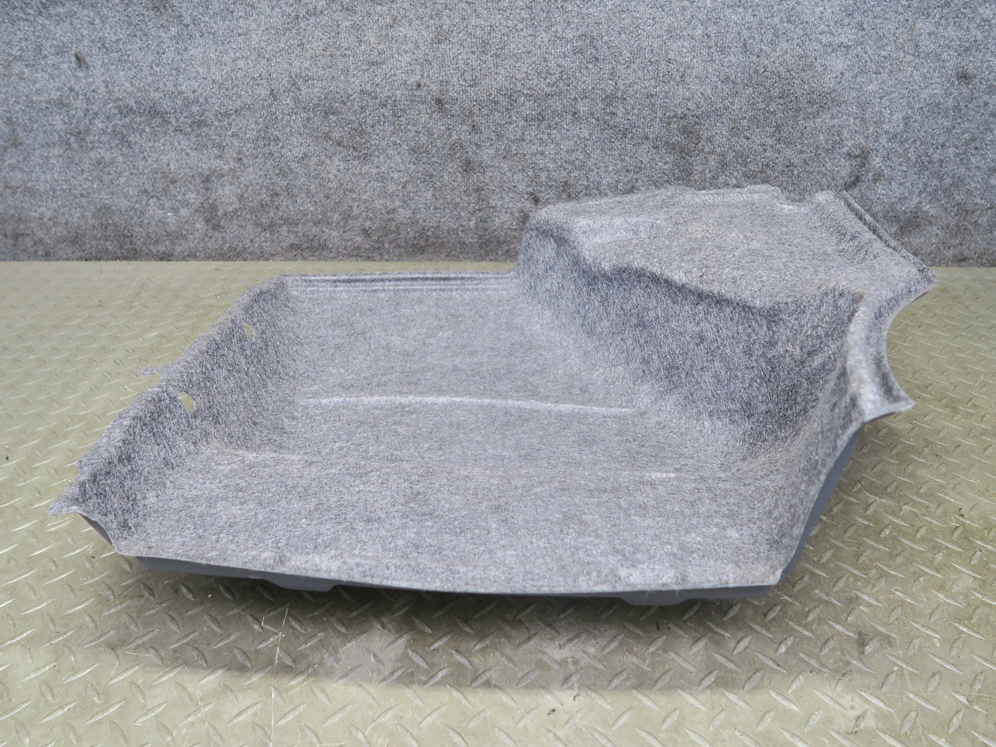 95-97 Nissan Gloria HY33 Rear Left Trunk Carpet Trim Liner Cover Gray OEM