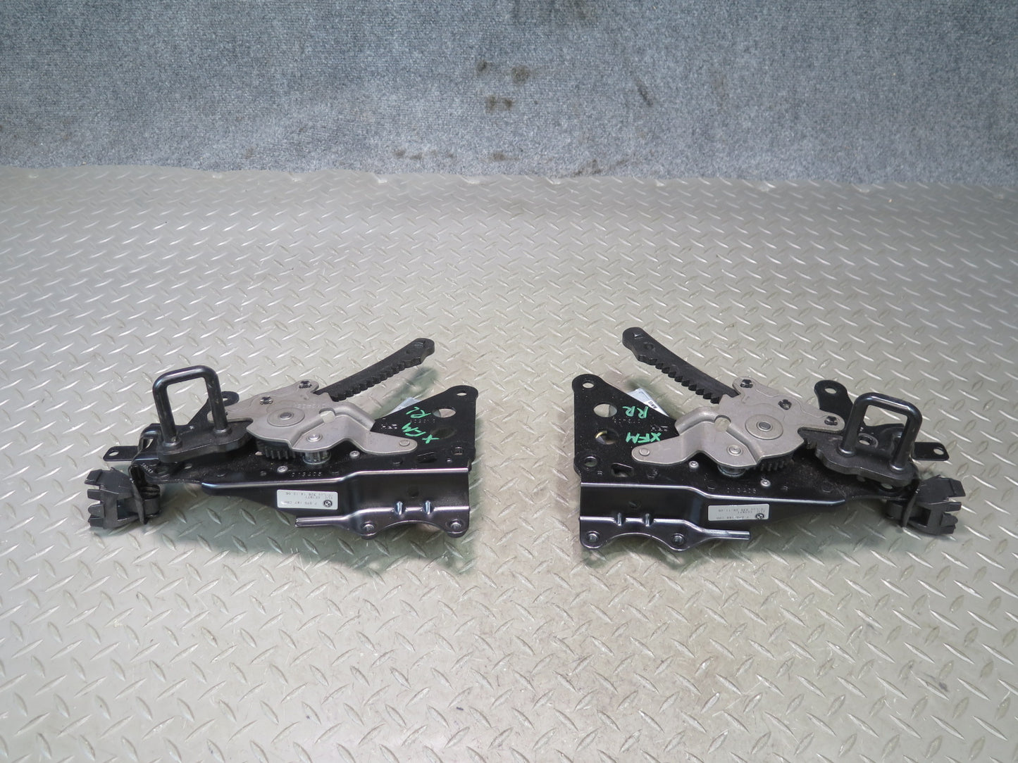 00-06 BMW E53 X5 Set of 2 Rear Seat Recliner Adjust Angle Motor OEM