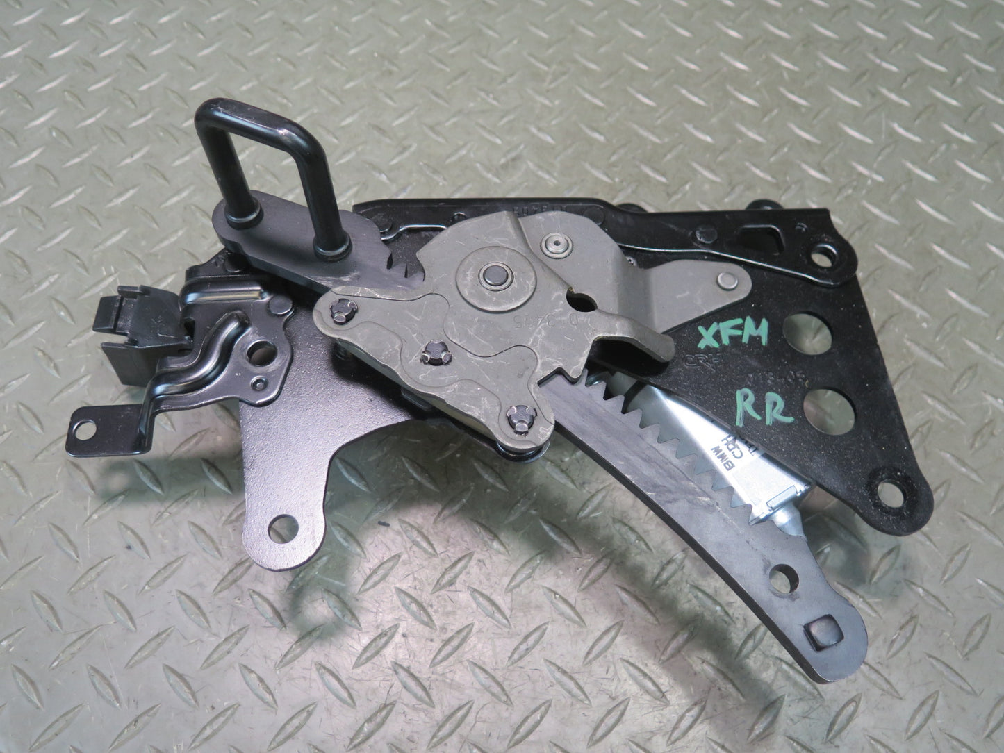 00-06 BMW E53 X5 Set of 2 Rear Seat Recliner Adjust Angle Motor OEM