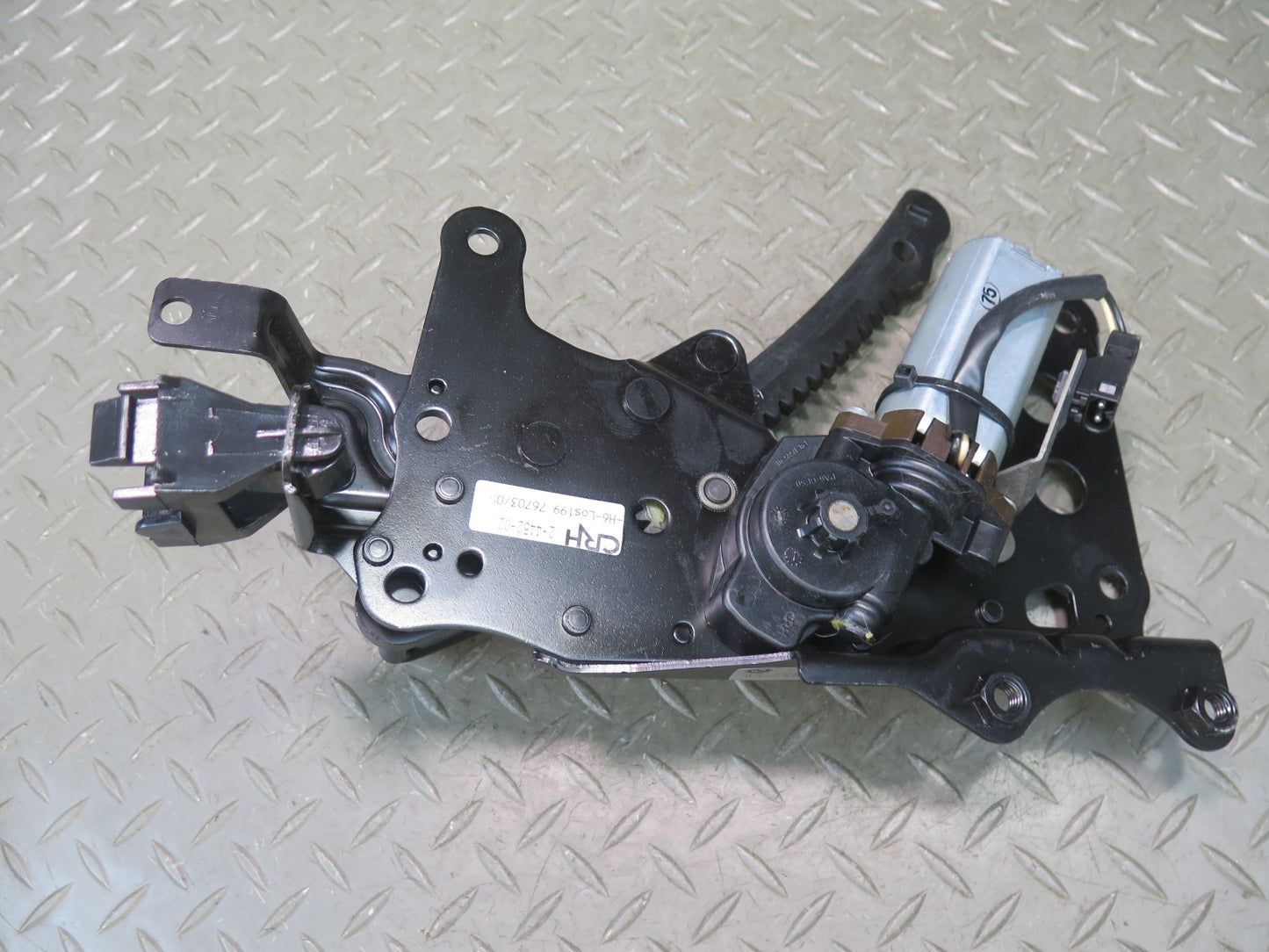 00-06 BMW E53 X5 Set of 2 Rear Seat Recliner Adjust Angle Motor OEM