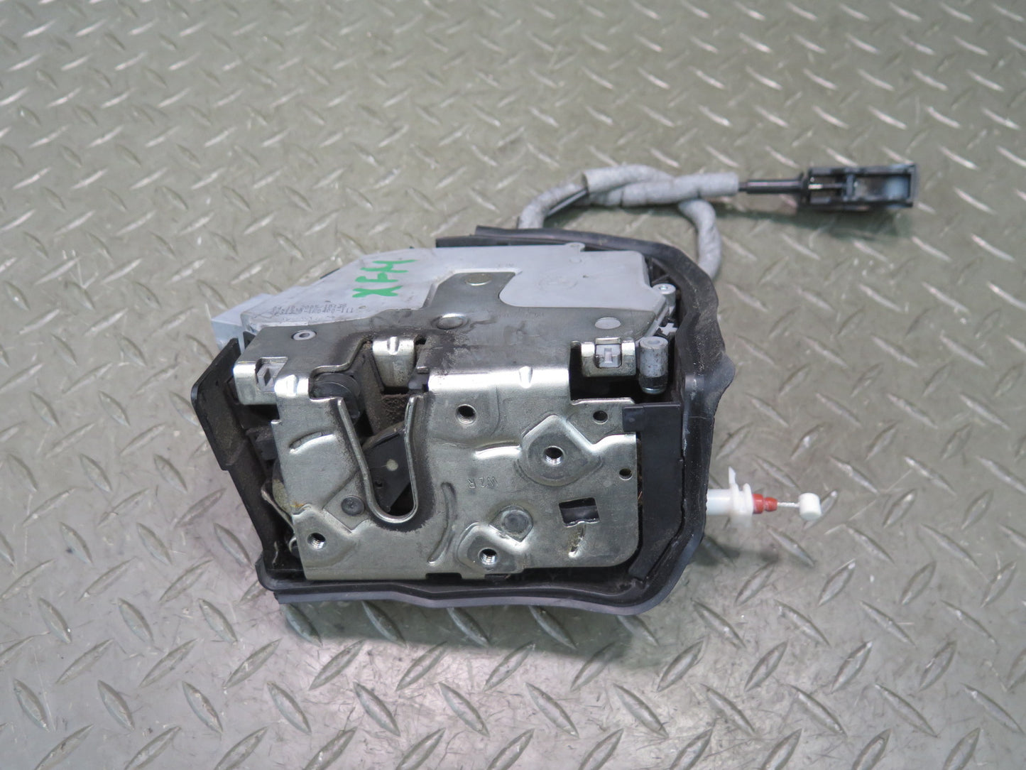 00-06 BMW X5 E53 Front Right Door Lock Latch Actuator 8402540 OEM